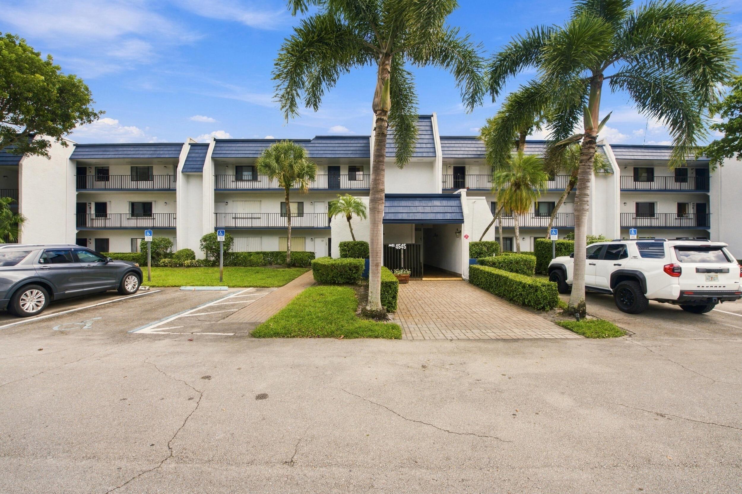 4545 LUXEMBURG Court 303, Lake Worth, FL 33467, Lake Worth