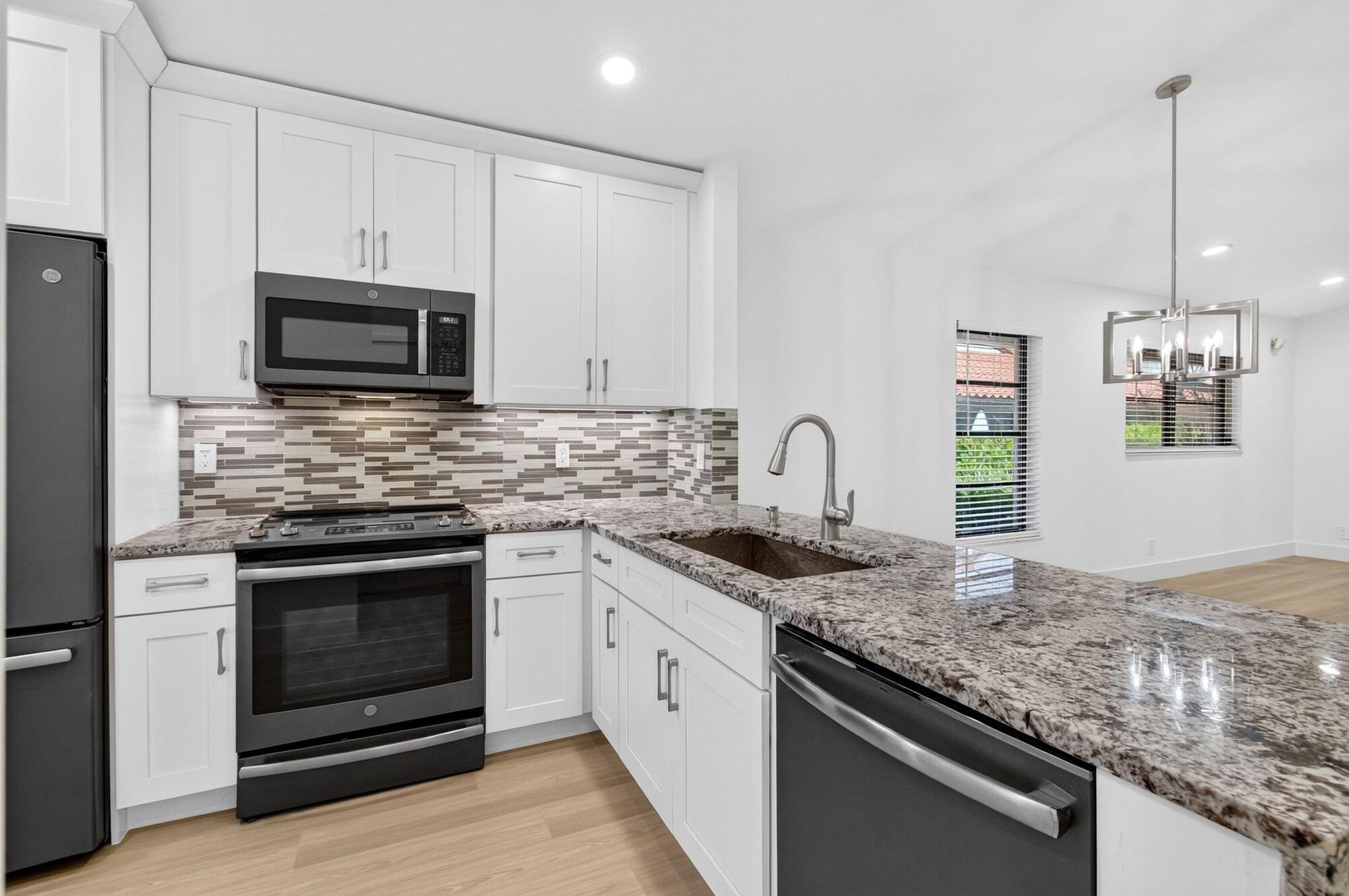 6235 Kings Gate Circle, Delray Beach, FL 33484, Delray Beach - Photo 2