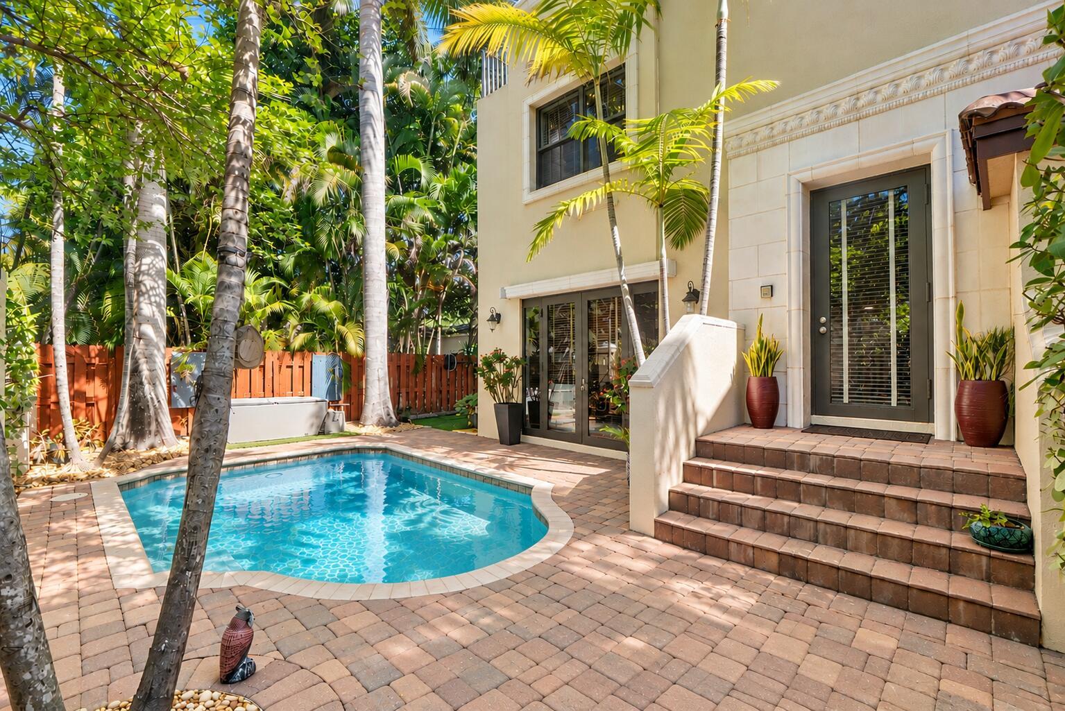 430 NE 7TH Avenue 430, Fort Lauderdale, FL 33301, Fort Lauderdale