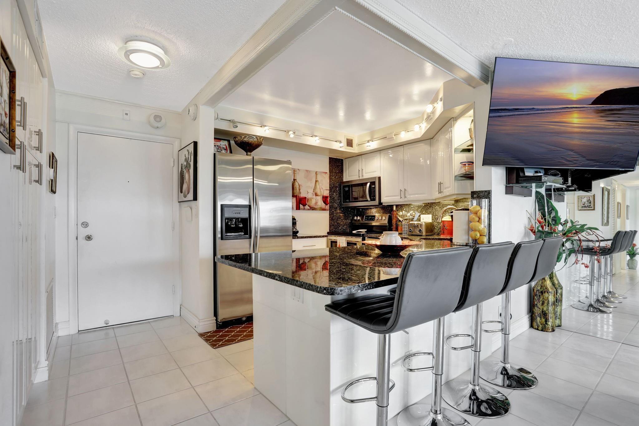133 N POMPANO BEACH Boulevard 504, Pompano Beach, FL 33062, Pompano Beach - Photo 3