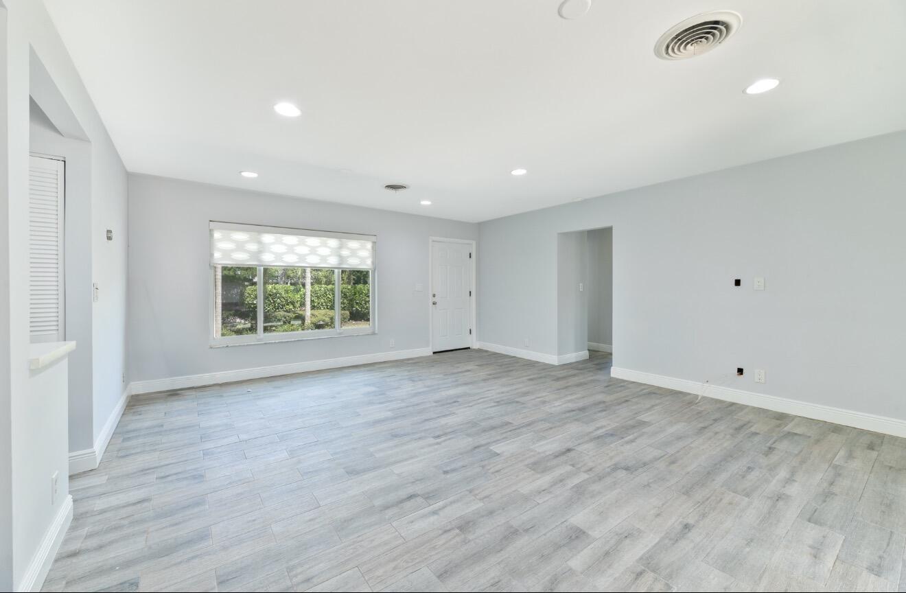 2160 NE 55TH Court, Fort Lauderdale, FL 33308, Fort Lauderdale - Photo 4
