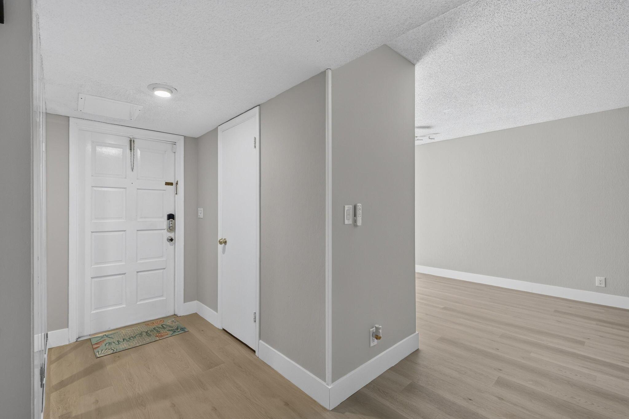 3107 N Palm Aire Drive, Pompano Beach, FL 33069, Pompano Beach - Photo 3