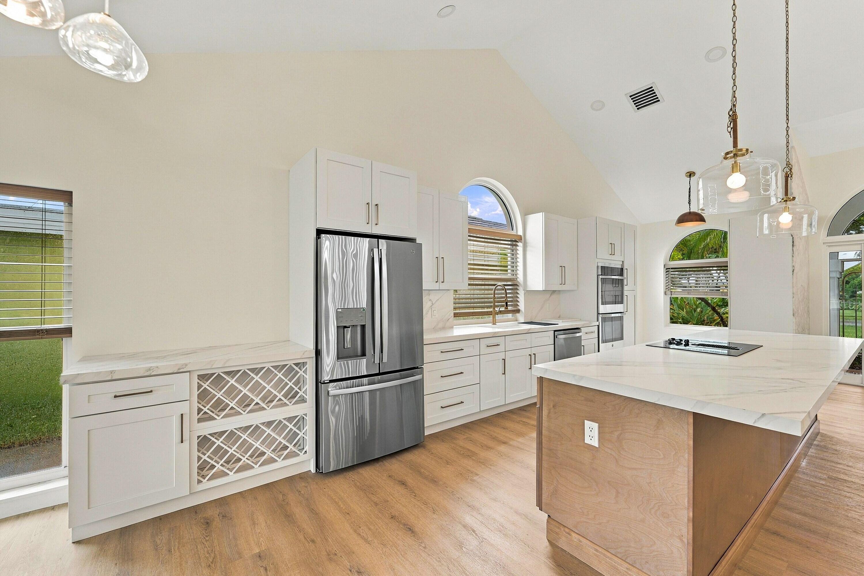 2398 Saratoga Bay Drive, West Palm Beach, FL 33409, West Palm Beach - Photo 4