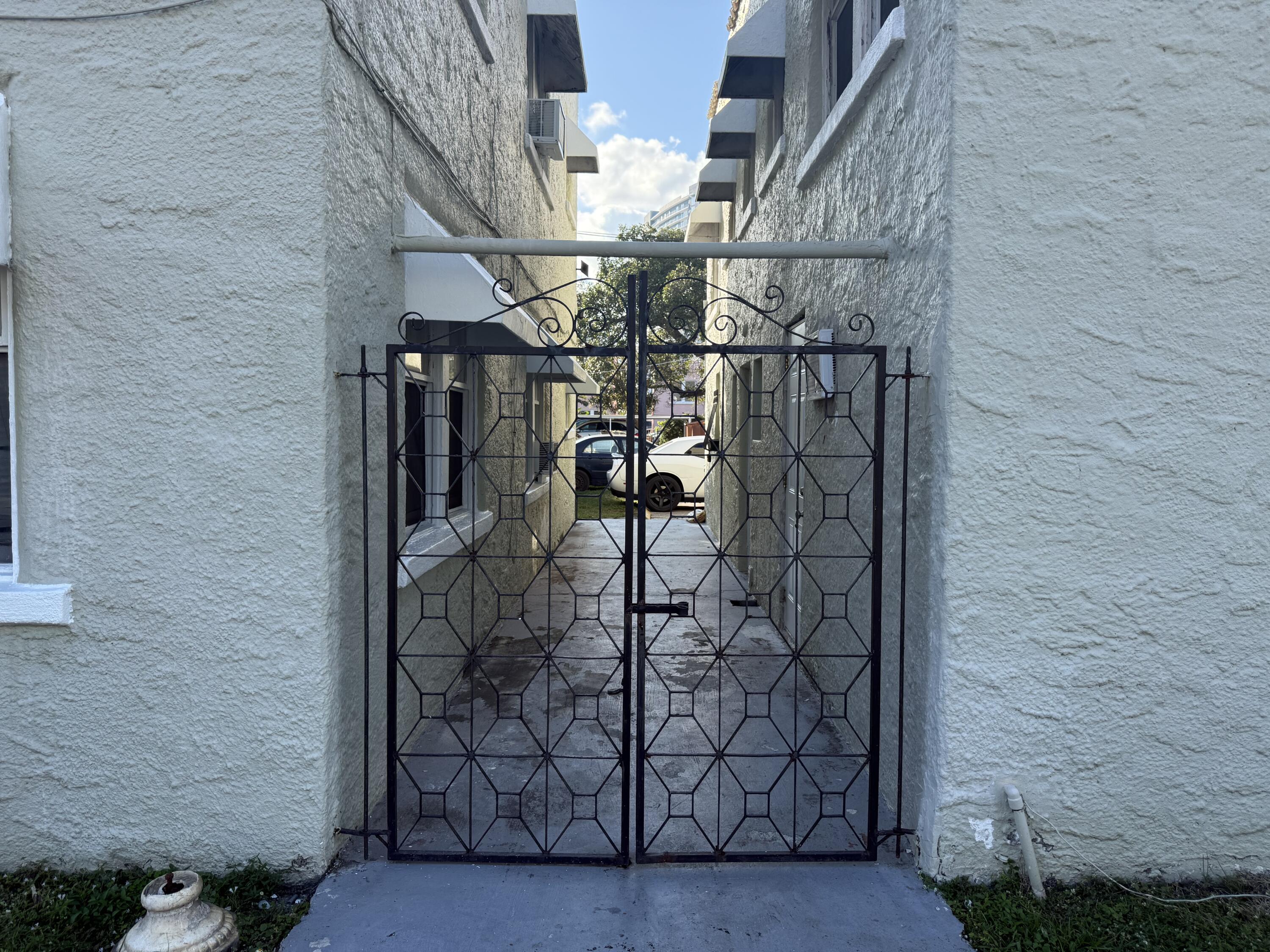 216 S 16th Avenue 4, Hollywood, FL 33020, Hollywood - Photo 3