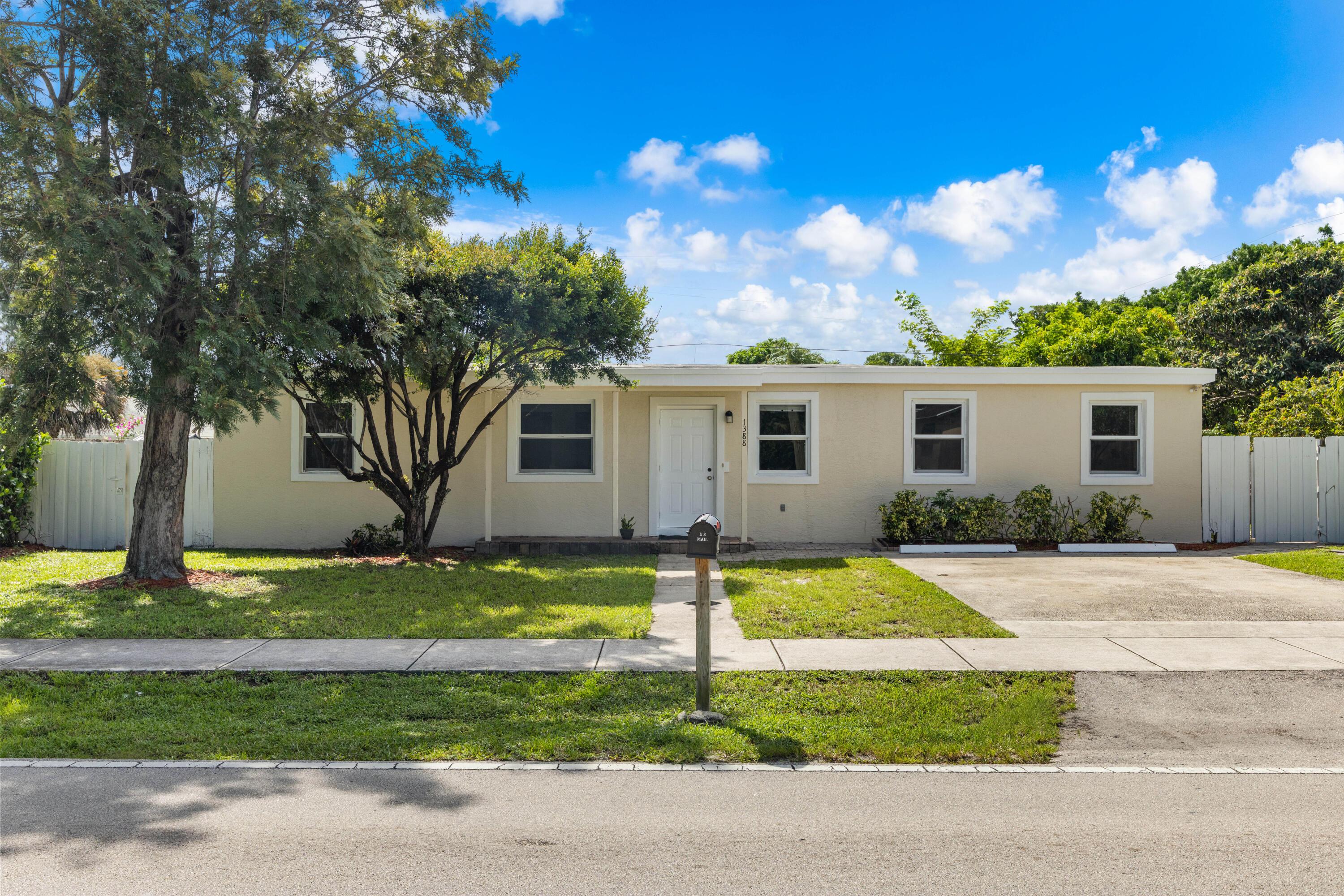 1388 NE 54TH Street, Pompano Beach, FL 33064, Pompano Beach - Photo 2