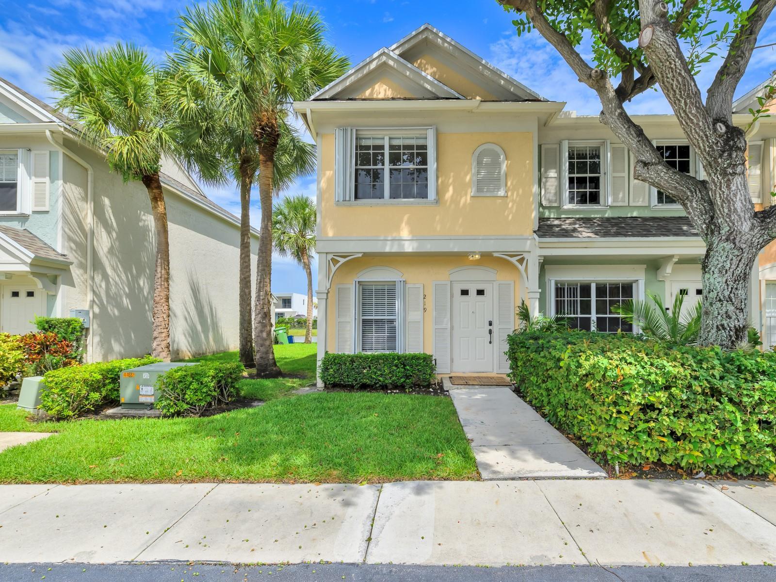 219 MALLORY Court, Weston, FL 33326, Weston - Photo 5