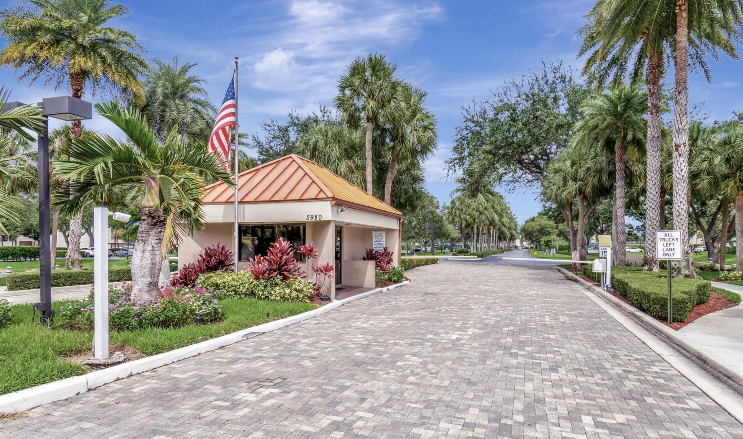 5650 Camino Del Sol 306, Boca Raton, FL 33433, Boca Raton - Photo 2
