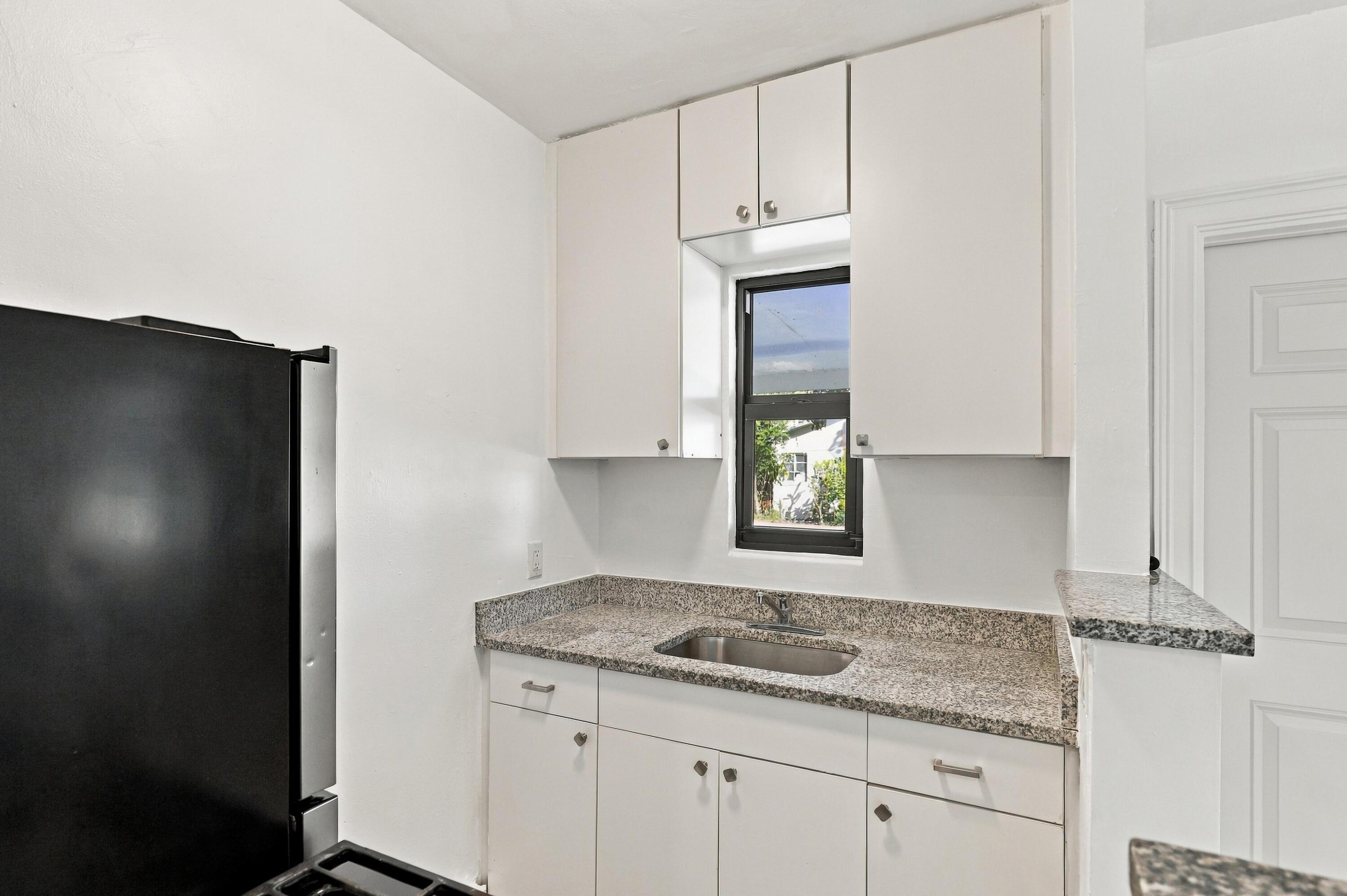 229 N E Street 1, Lake Worth Beach, FL 33460, Lake Worth Beach - Photo 4