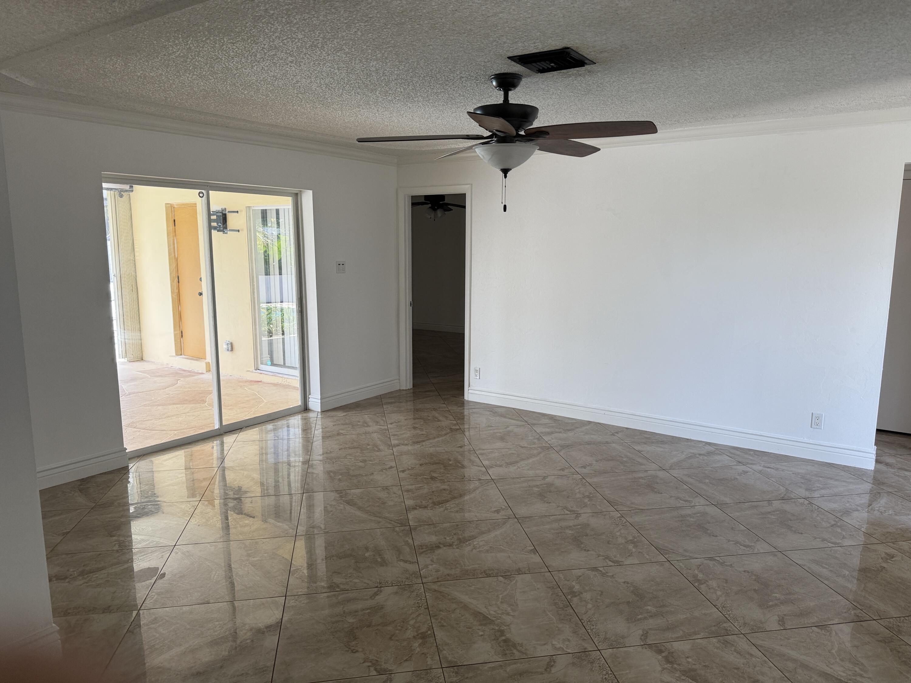 6957 NW 9TH Court, Margate, FL 33063, Margate - Photo 5