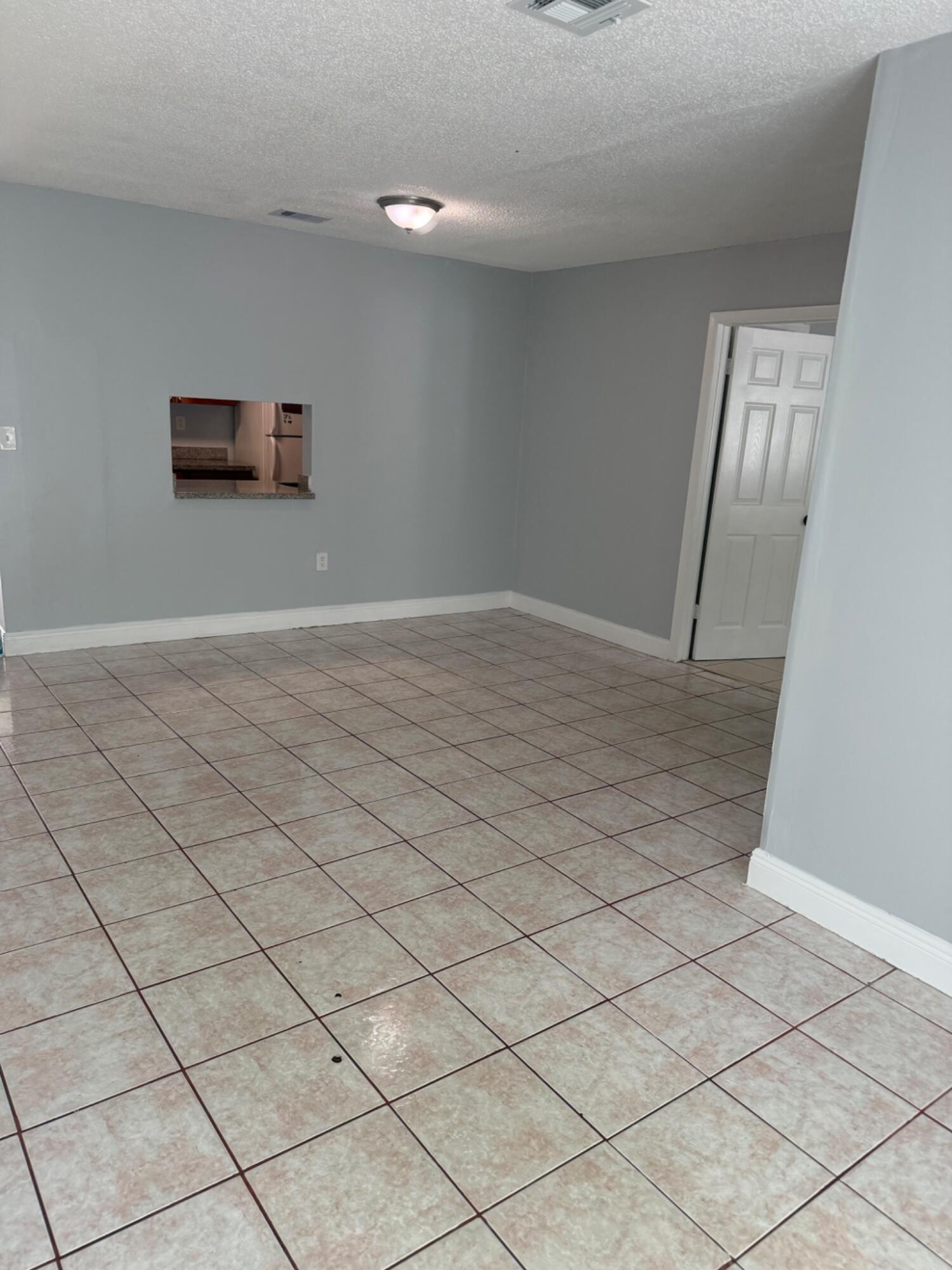21312 NW 40th Circle Court 21312, Miami Gardens, FL 33055, Miami Gardens - Photo 5