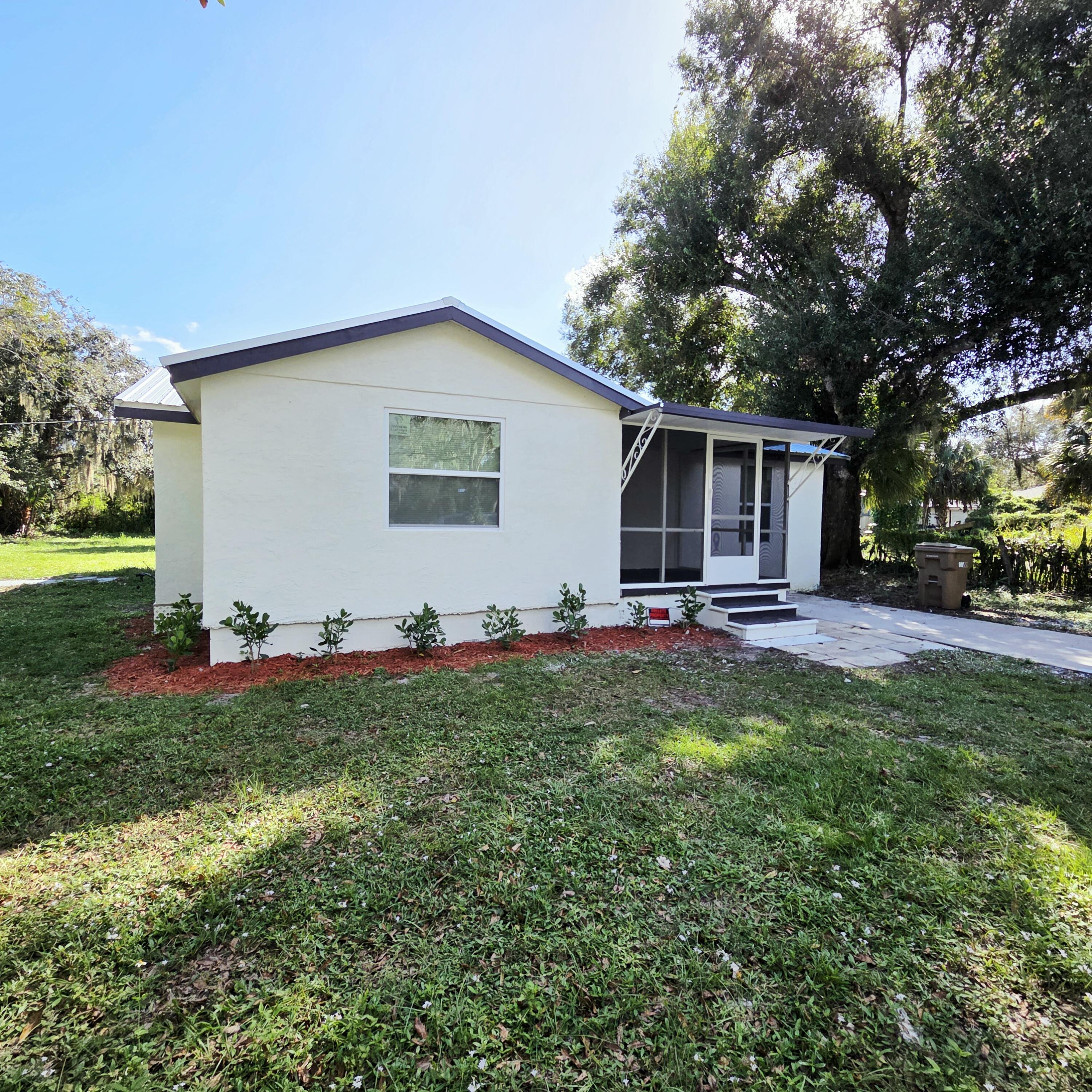 1115 SW 10TH Street, Okeechobee, FL 34974, Okeechobee - Photo 3