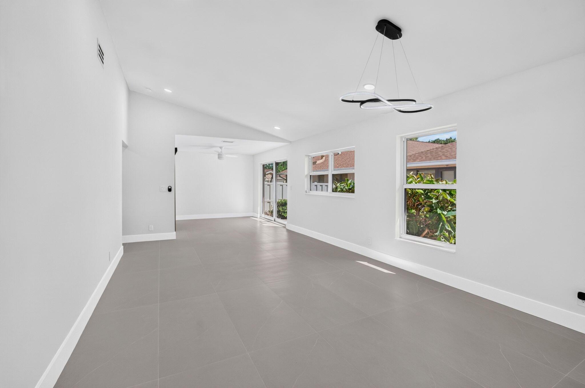 8279 Summerbreeze Lane, Boca Raton, FL 33496, Boca Raton - Photo 2