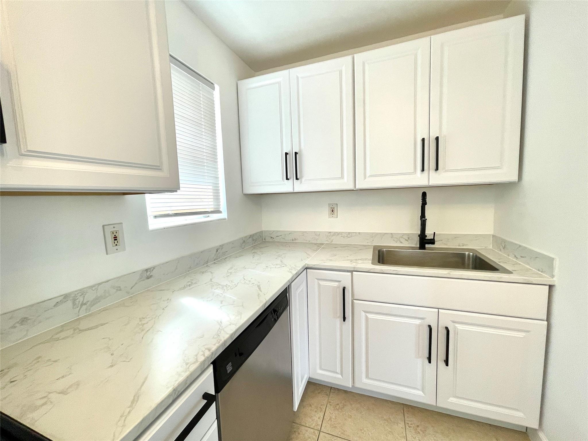 4071 N DIXIE Highway 20, Oakland Park, FL 33334, Oakland Park - Photo 3