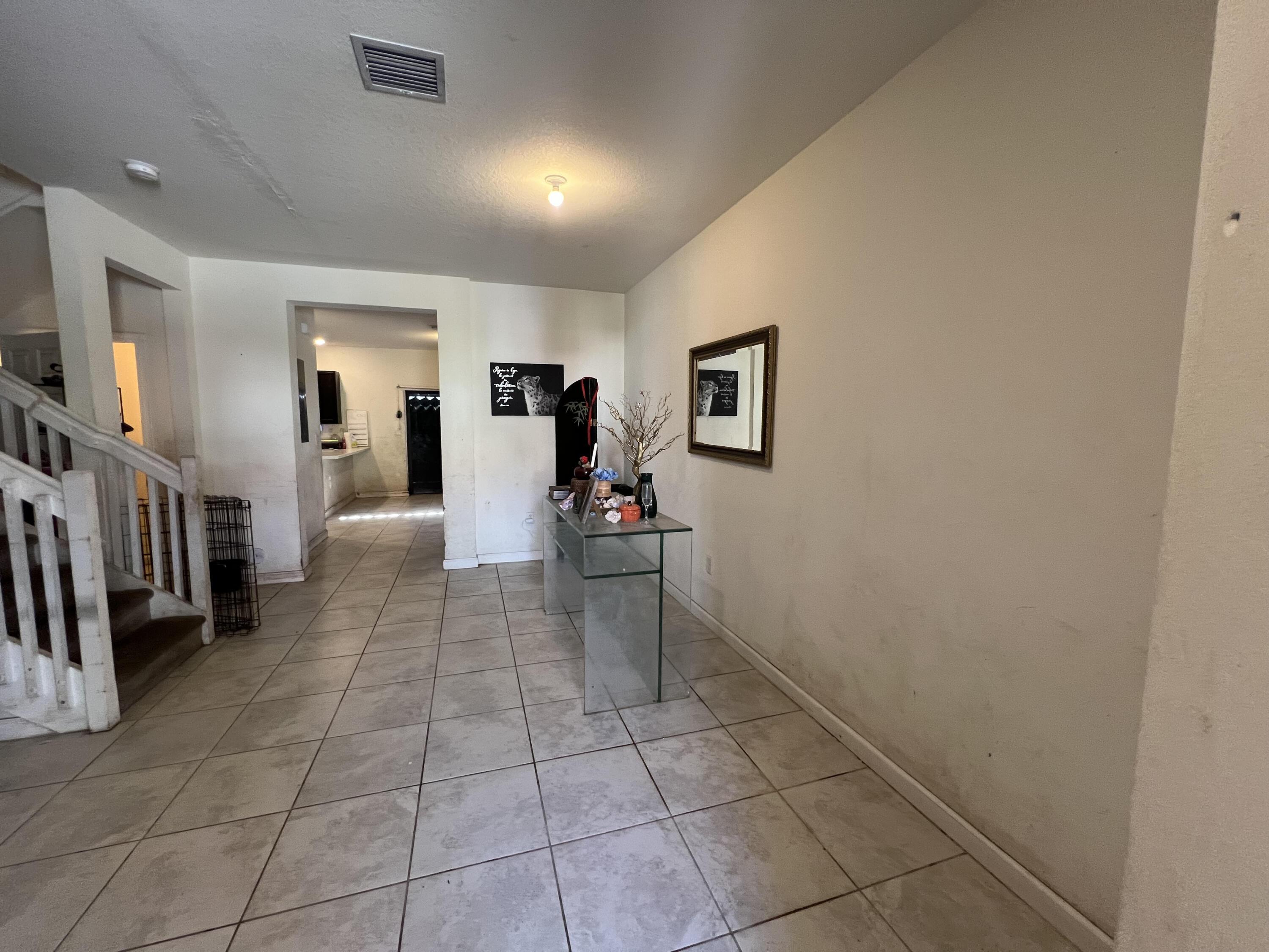 3376 W 105TH Terrace, Hialeah, FL 33018, Hialeah - Photo 5