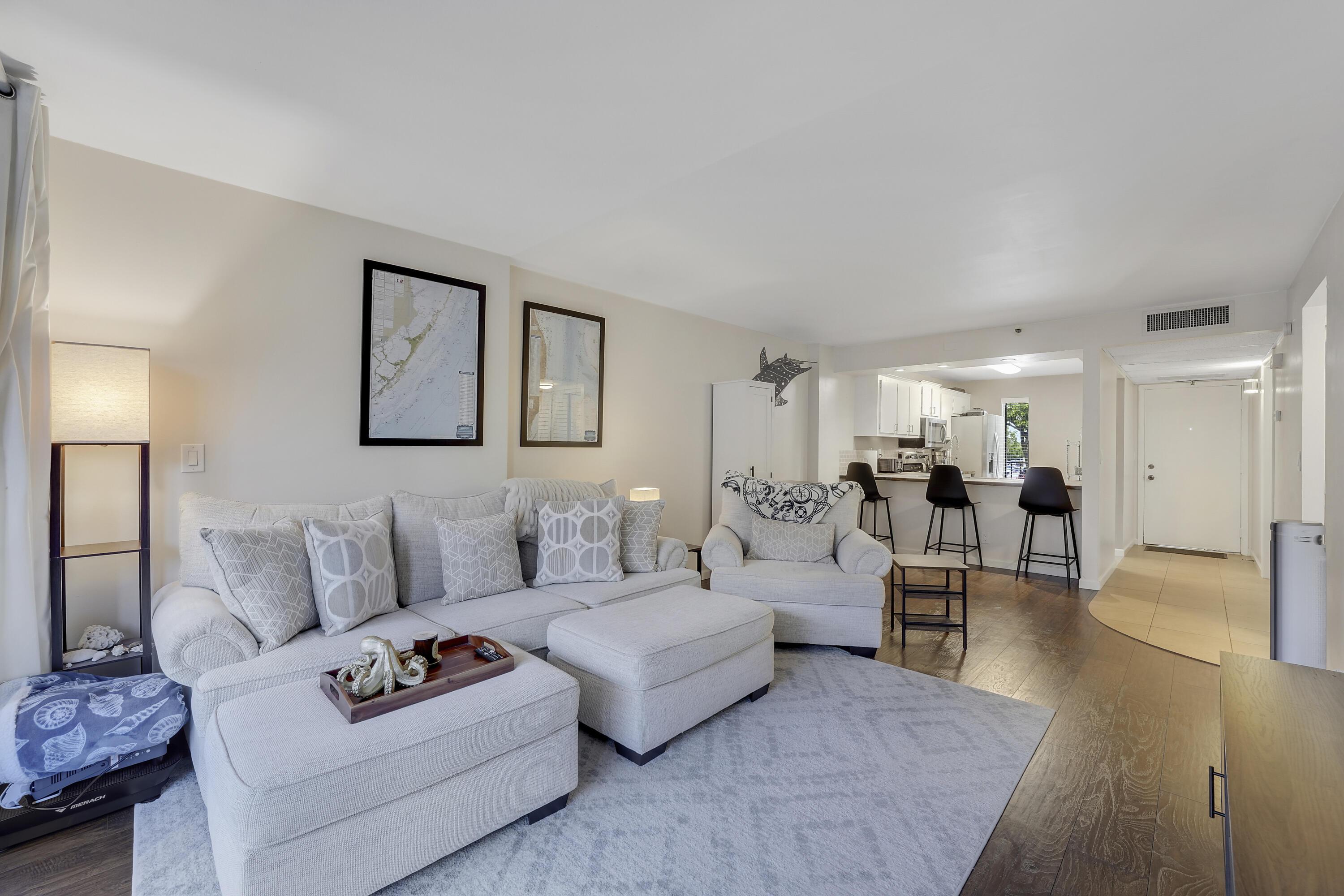 20 Royal Palm Way 204, Boca Raton, FL 33432, Boca Raton - Photo 4