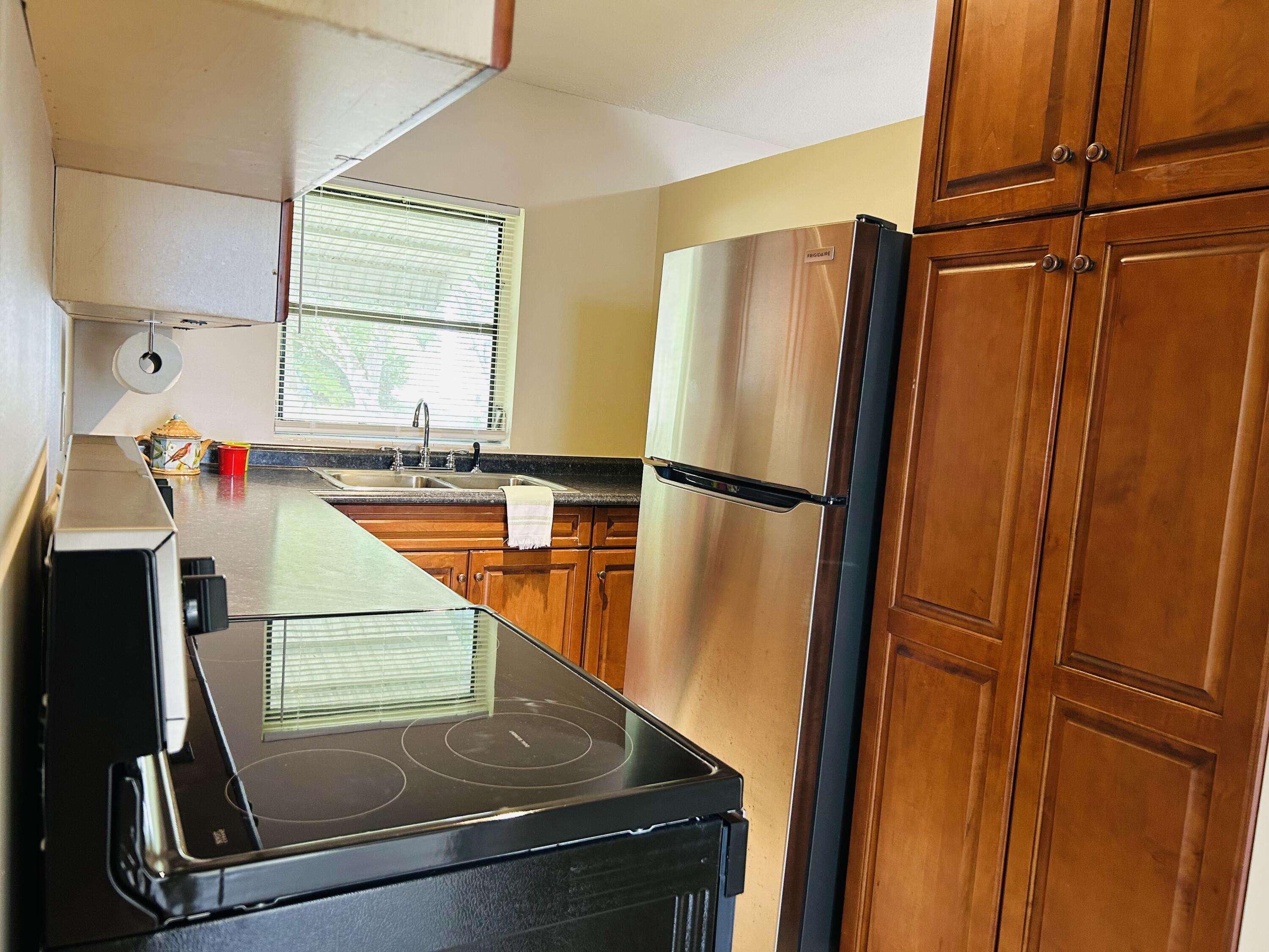 1808 22nd Avenue, Vero Beach, FL 32960, Vero Beach - Photo 3