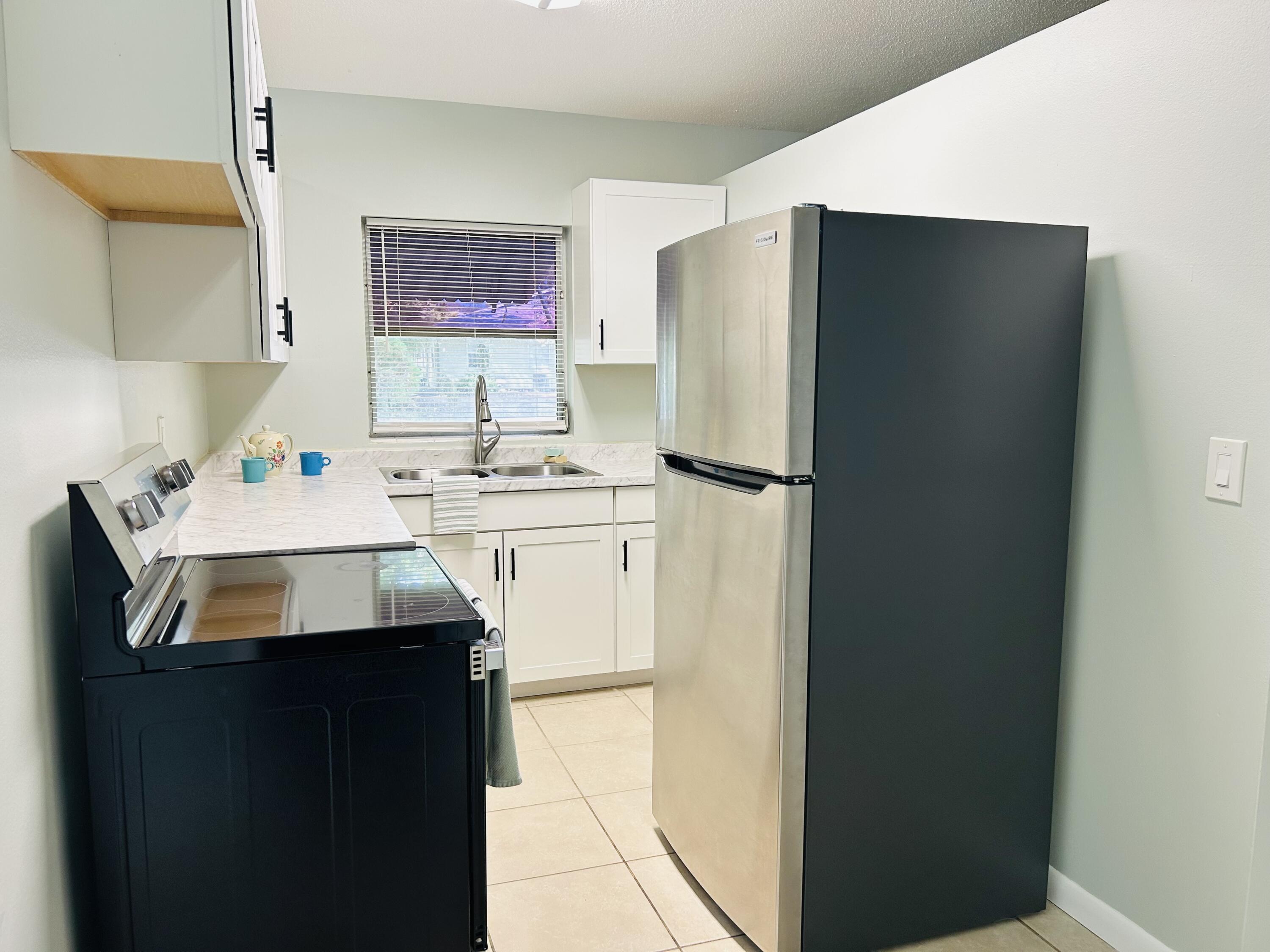 1806 22ND Avenue 1806, Vero Beach, FL 32960, Vero Beach - Photo 3
