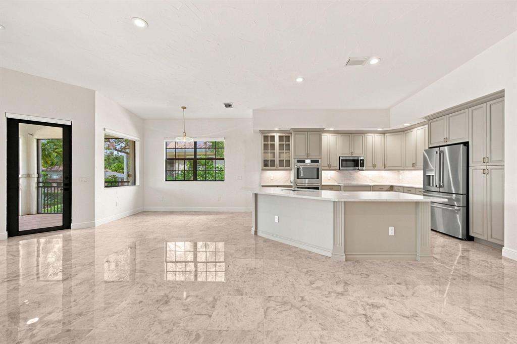 7634 OLD THYME Court 12D, Parkland, FL 33076, Parkland - Photo 3