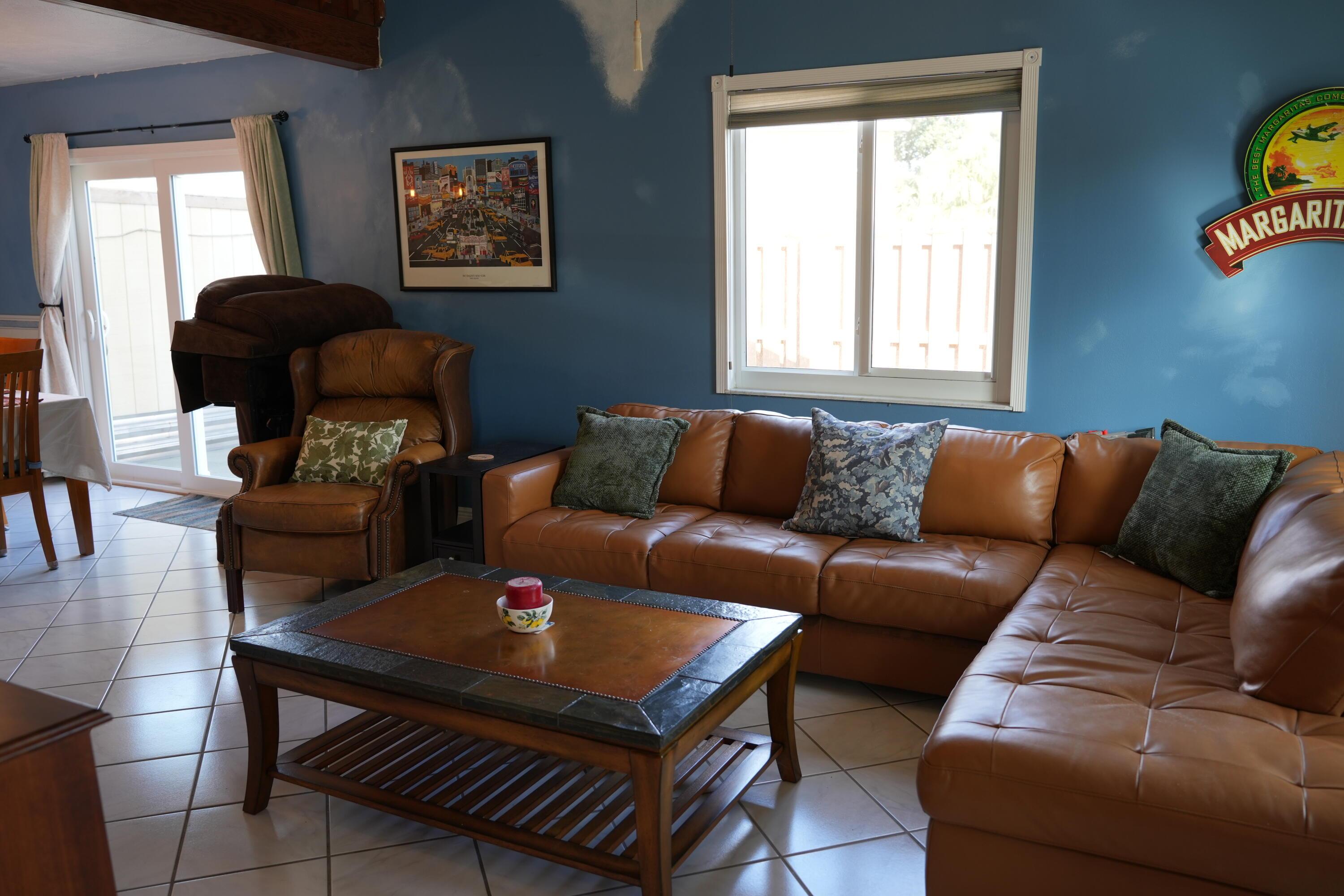 354 MAPLECREST Circle, Jupiter, FL 33458, Jupiter - Photo 2
