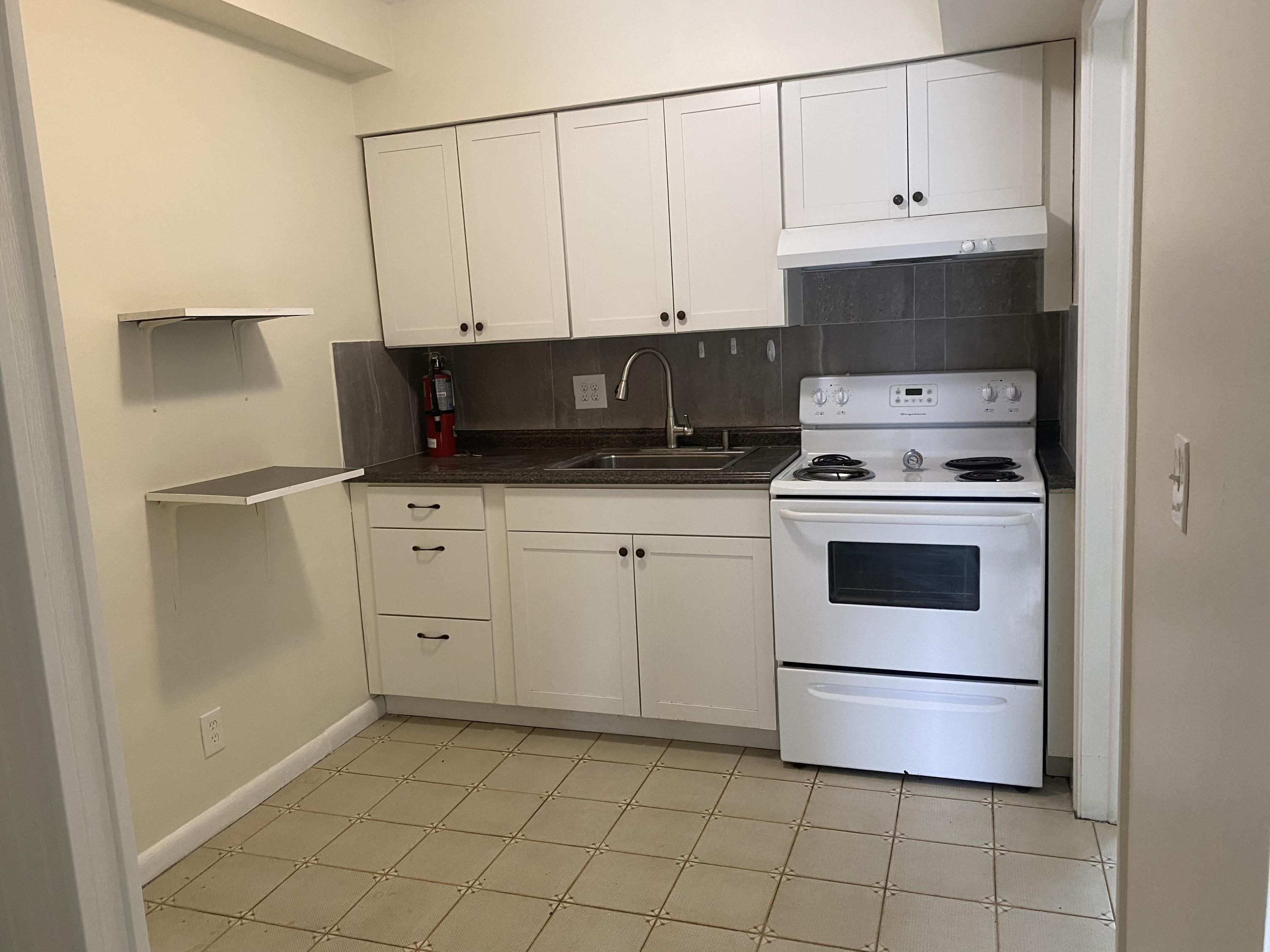701 NE 7TH Avenue 2, Delray Beach, FL 33483, Delray Beach - Photo 3