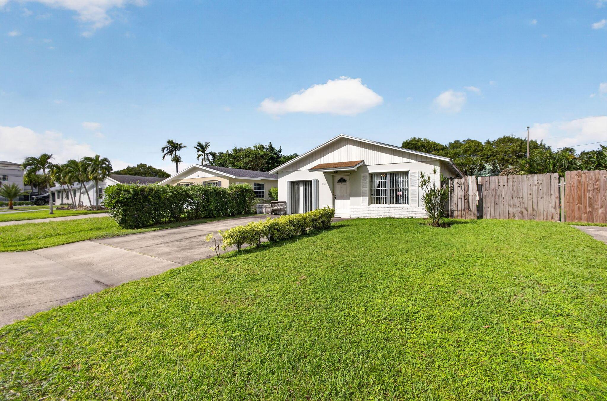 1225 CHEROKEE Street, Jupiter, FL 33458, Jupiter
