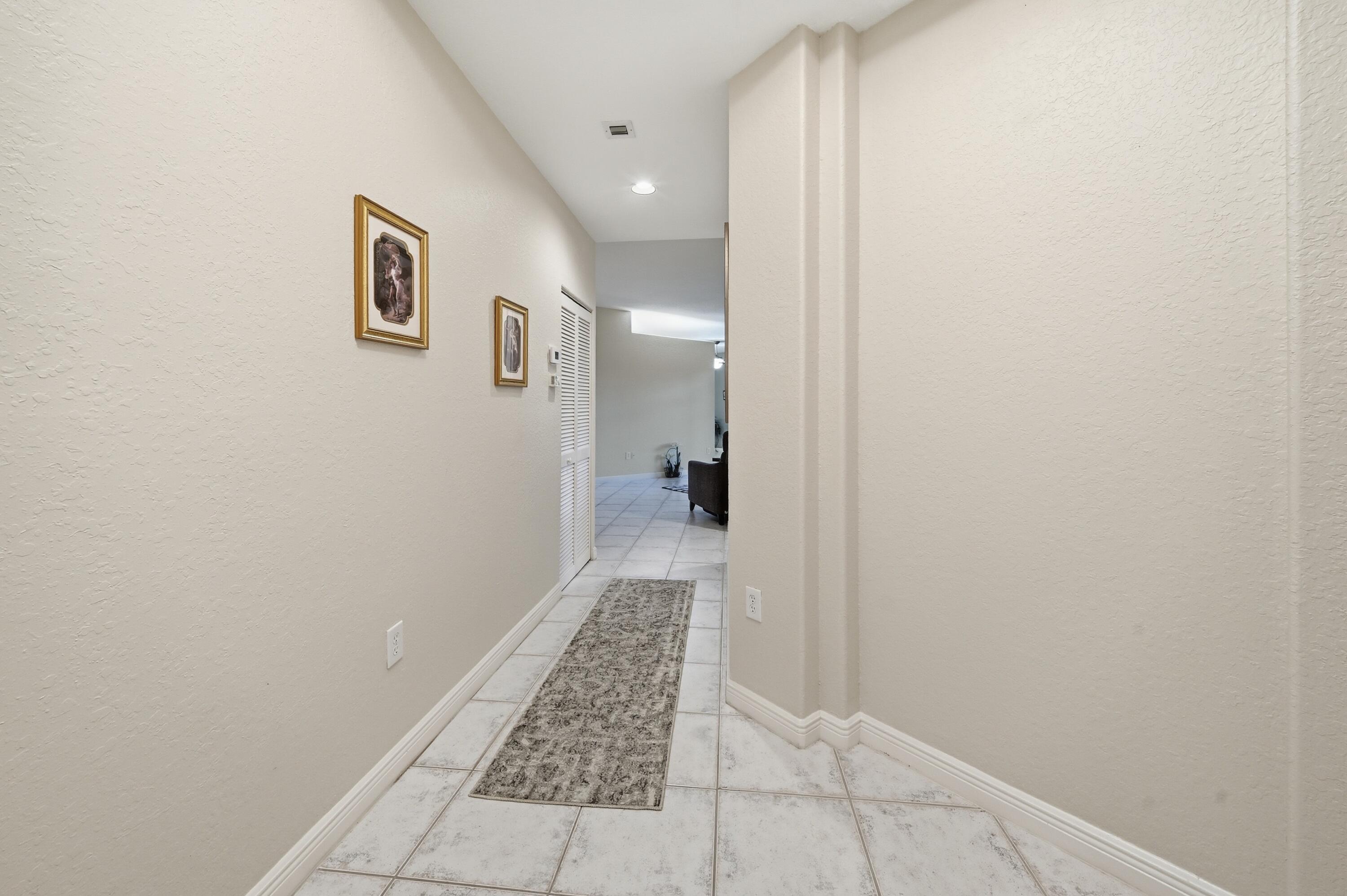7986 EXETER Boulevard W 101, Tamarac, FL 33321, Tamarac - Photo 3