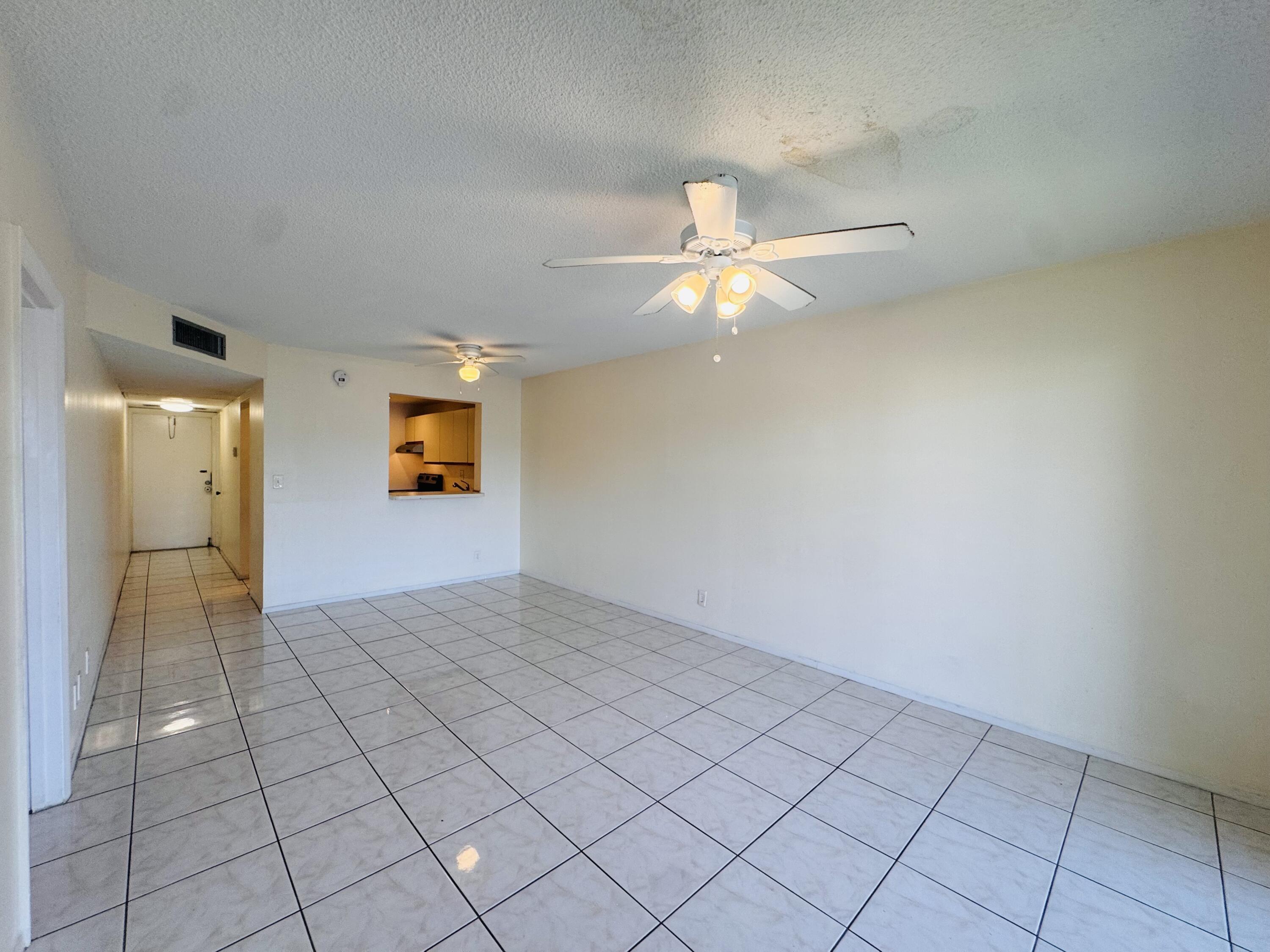 8025 S Colony Cir Circle 203, Tamarac, FL 33321, Tamarac - Photo 4