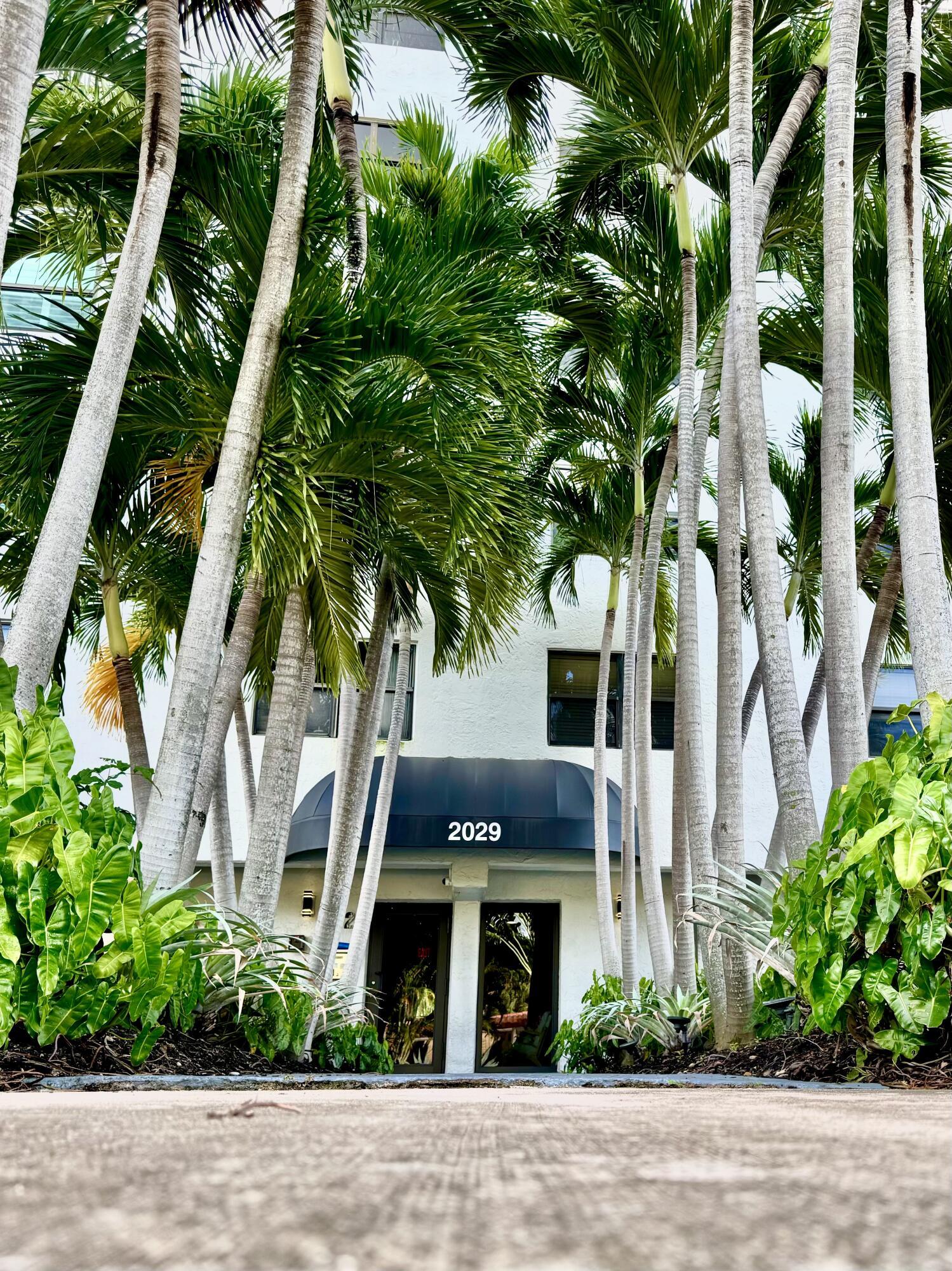 2029 N Ocean Boulevard 105, Fort Lauderdale, FL 33305, Fort Lauderdale - Photo 2