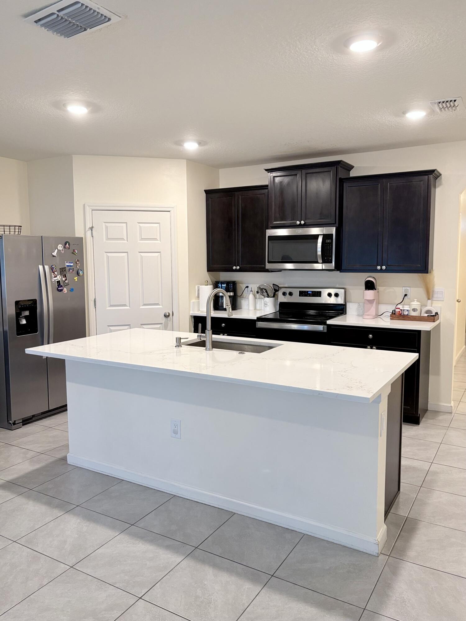 1572 SW Escobar Lane, Port St. Lucie, FL 34953, Port St. Lucie - Photo 4