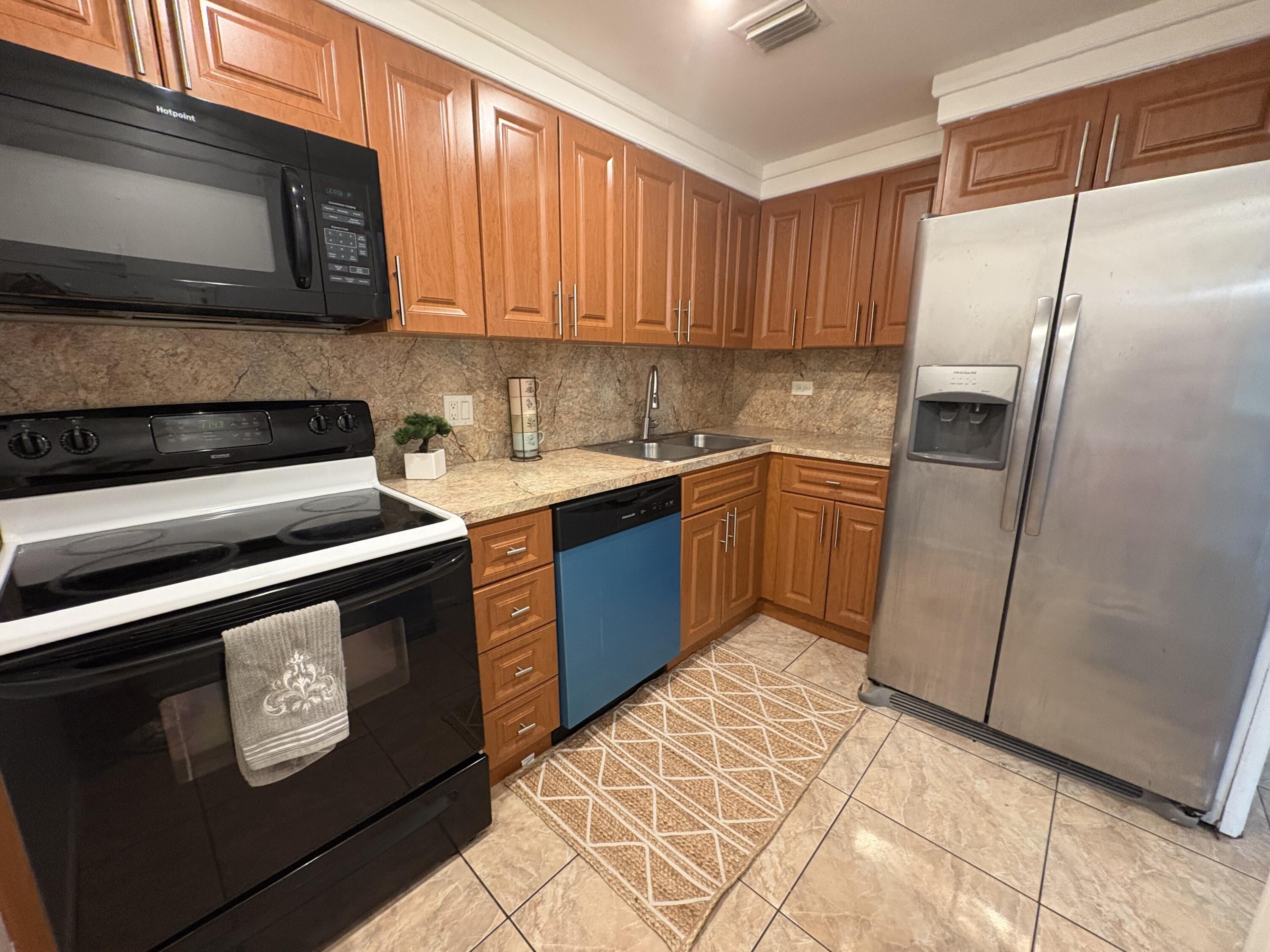 3710 INVERRARY Drive 2G, Lauderhill, FL 33319, Lauderhill - Photo 5