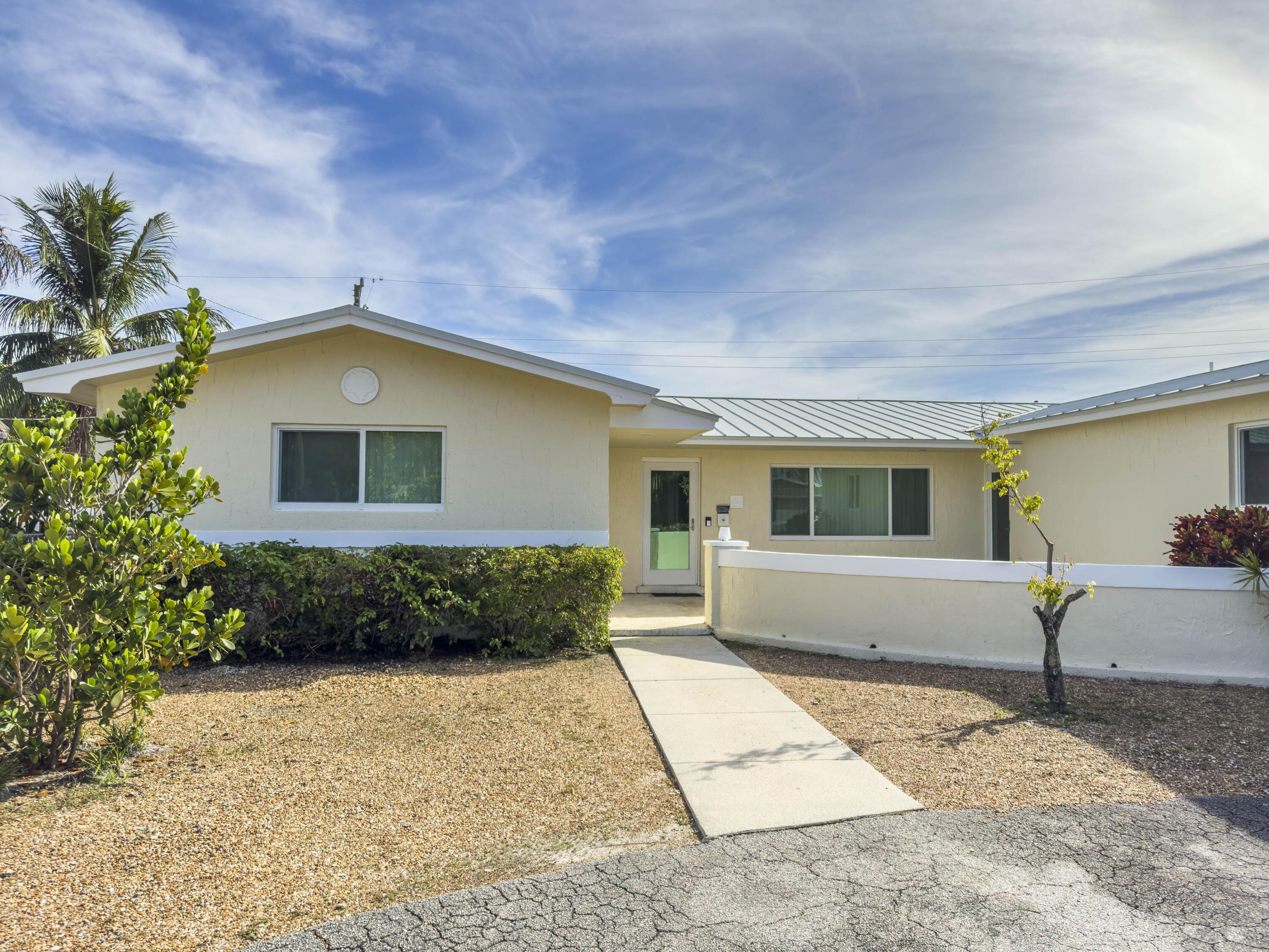 1025 Yale Drive, Hollywood, FL 33021, Hollywood - Photo 3