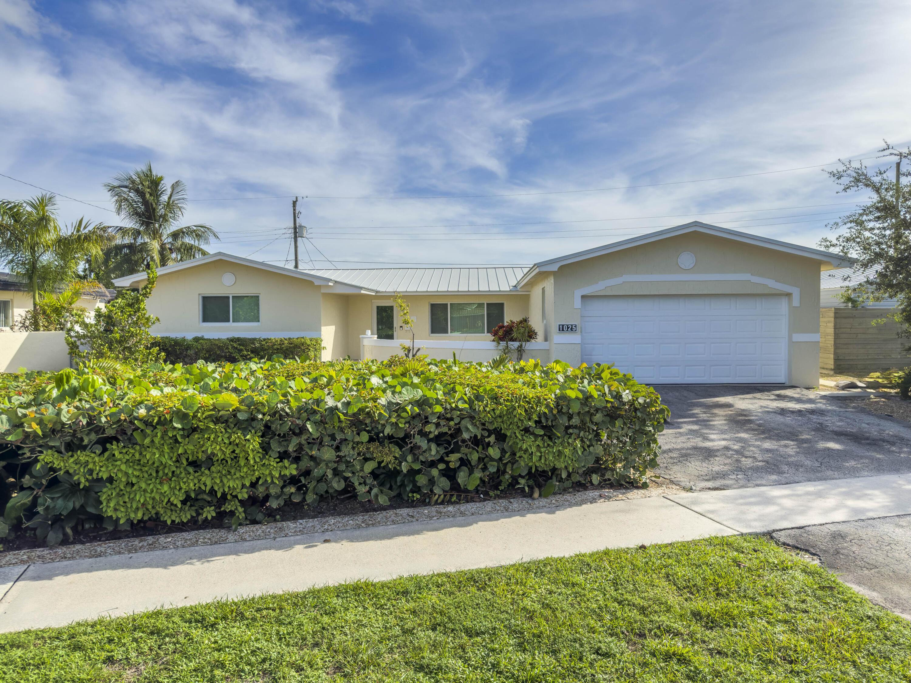 1025 Yale Drive, Hollywood, FL 33021, Hollywood - Photo 2