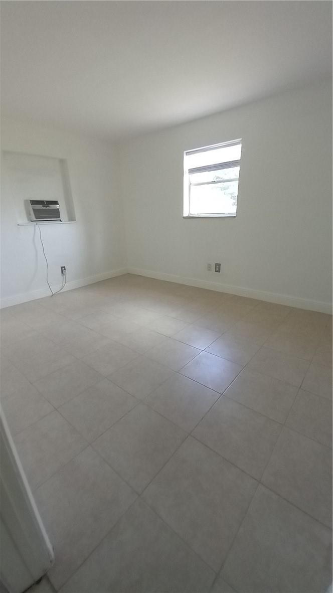 330 NW 38TH Street, Deerfield Beach, FL 33064, Deerfield Beach - Photo 3