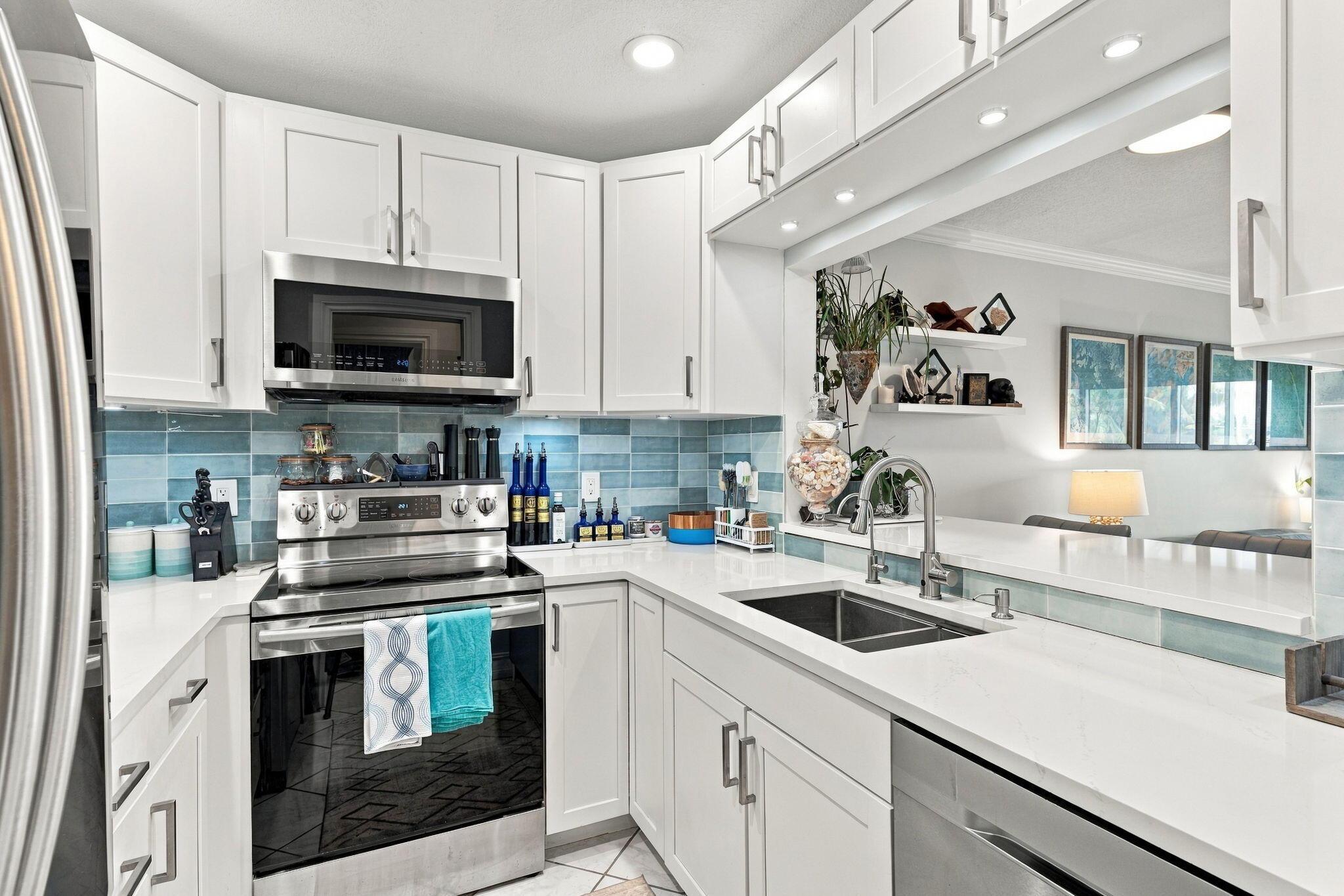 2201 SE 9TH Street 207, Pompano Beach, FL 33062, Pompano Beach - Photo 4