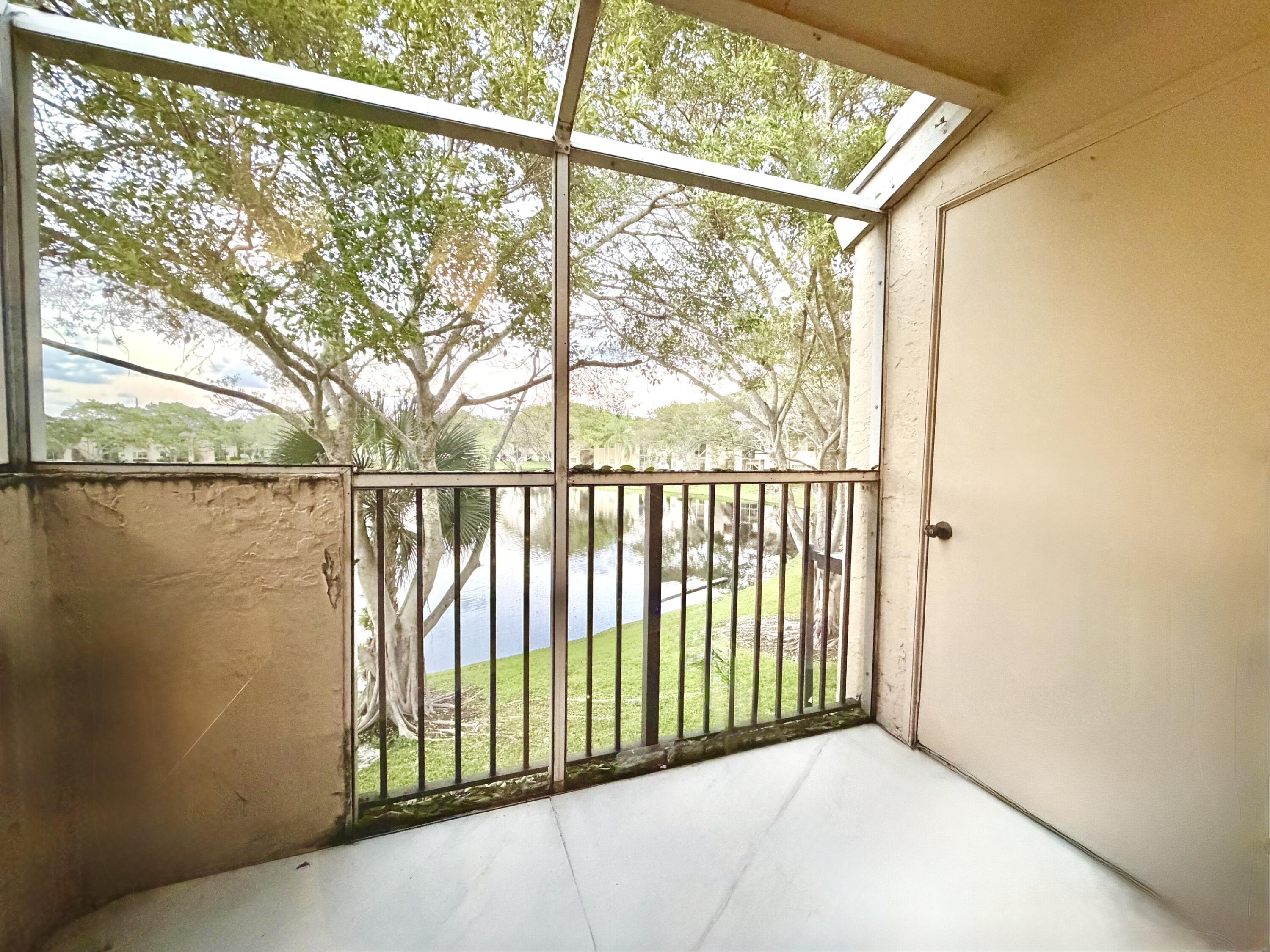 651 CYPRESS LAKE Boulevard L, Deerfield Beach, FL 33064, Deerfield Beach - Photo 3