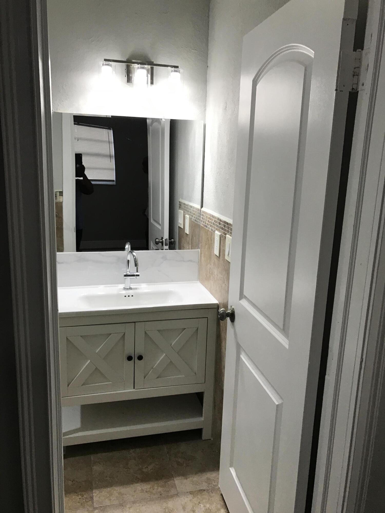 1200 W 33RD Street E, Riviera Beach, FL 33404, Riviera Beach - Photo 5