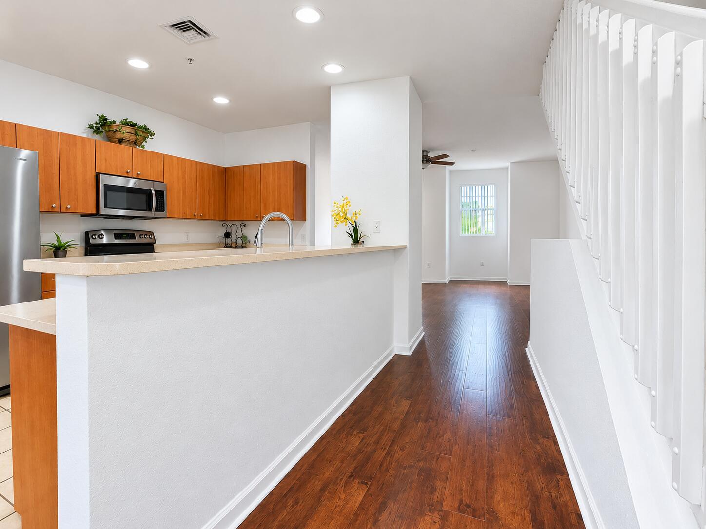 2725 NE 8TH Avenue 112, Wilton Manors, FL 33334, Wilton Manors - Photo 4