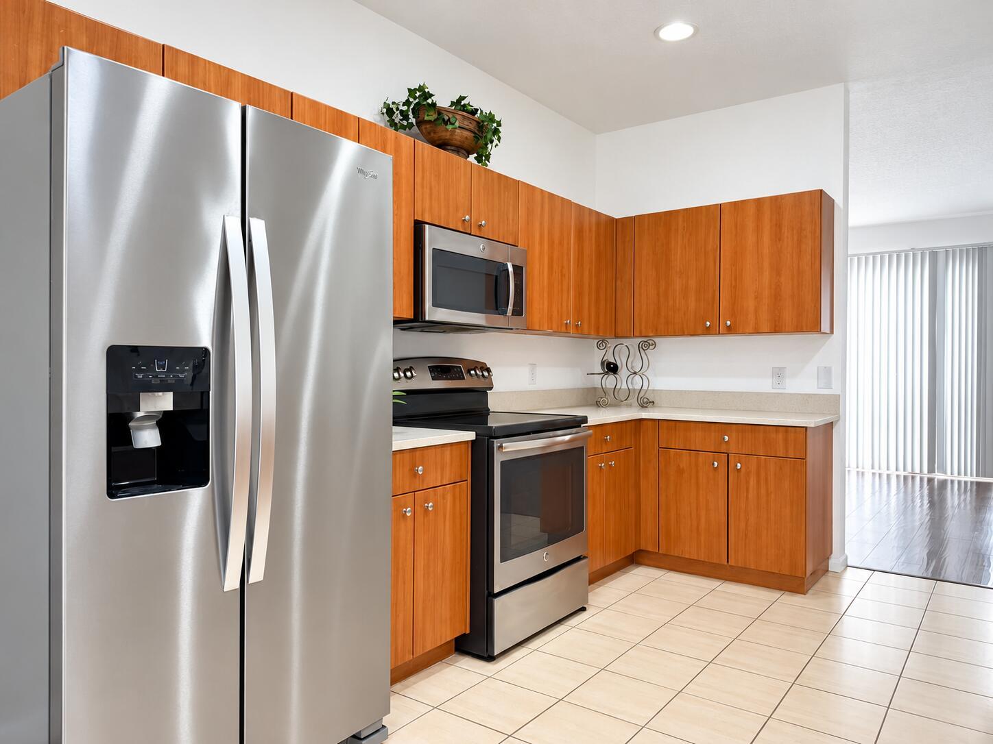 2725 NE 8TH Avenue 112, Wilton Manors, FL 33334, Wilton Manors