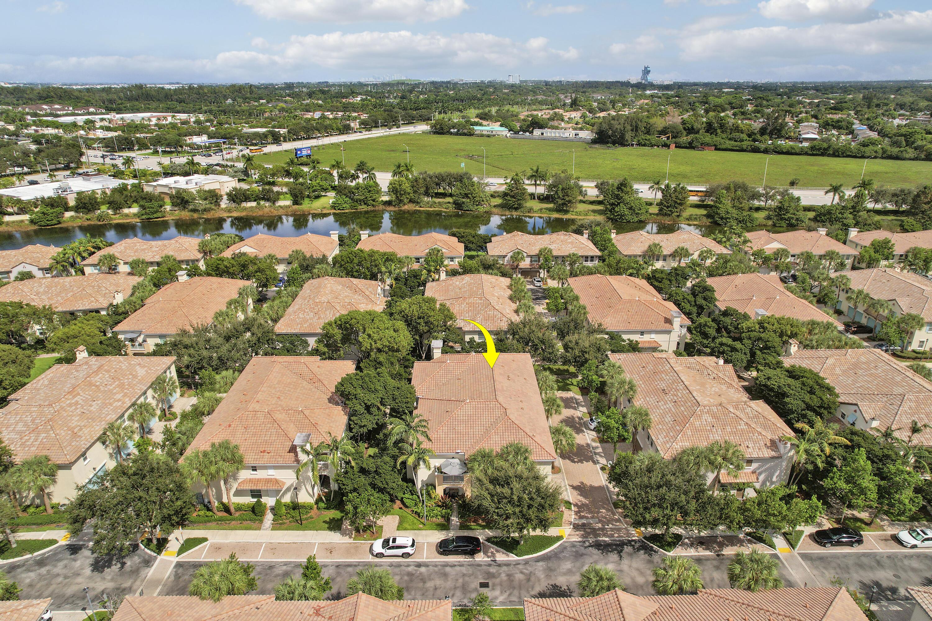 4326 Cascada Circle, Hollywood, FL 33024, Hollywood - Photo 4