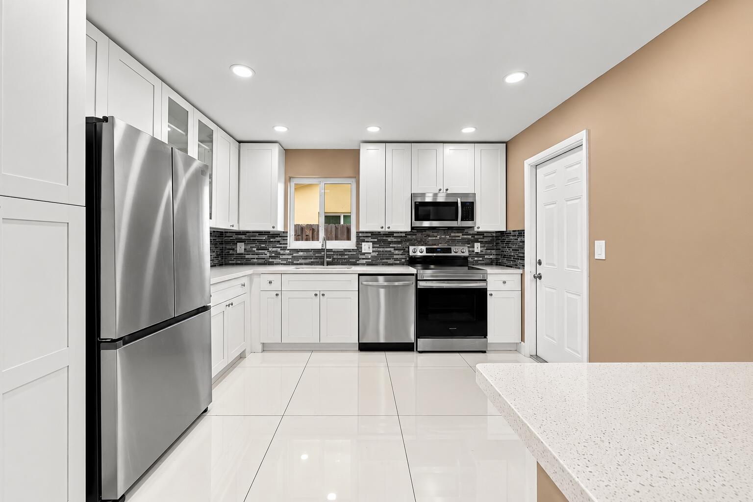 6812 OAKHILL Hill, North Lauderdale, FL 33068, North Lauderdale