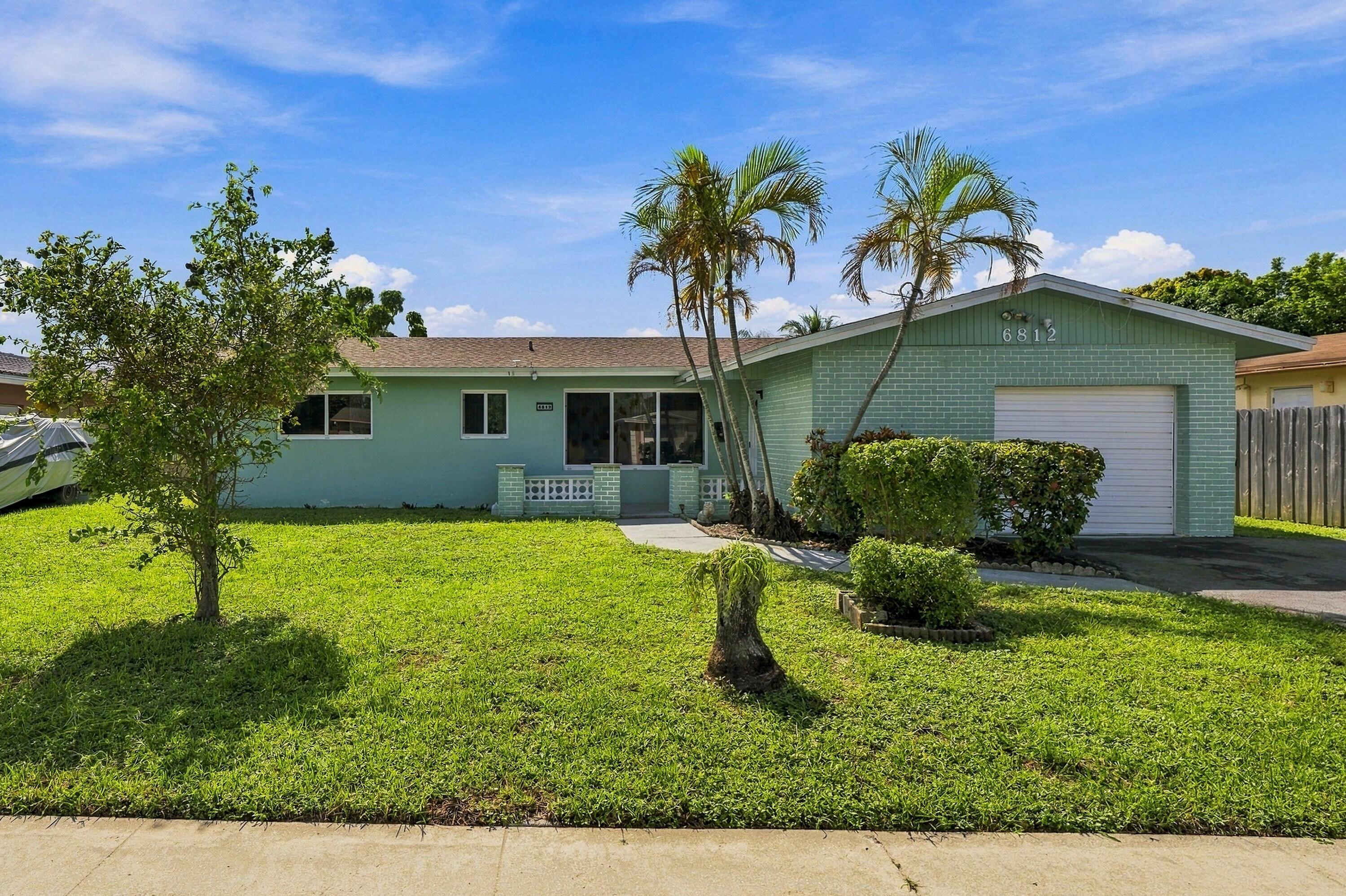 6812 OAKHILL Hill, North Lauderdale, FL 33068, North Lauderdale - Photo 2