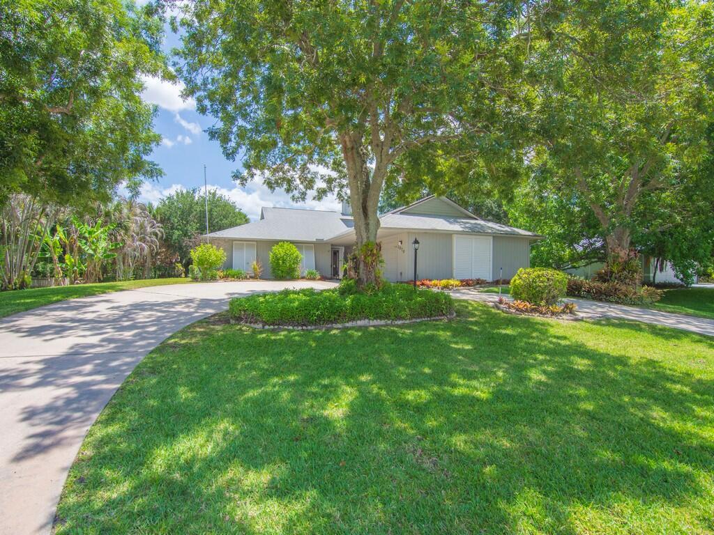 1070 47TH Avenue SW, Vero Beach, FL 32968, Vero Beach - Photo 4