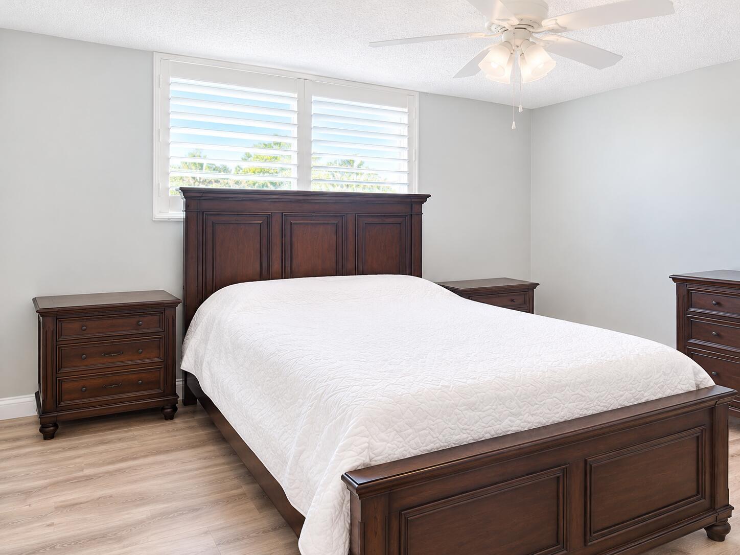 109 PARADISE HARBOUR Boulevard 412, North Palm Beach, FL 33408, North Palm Beach - Photo 4
