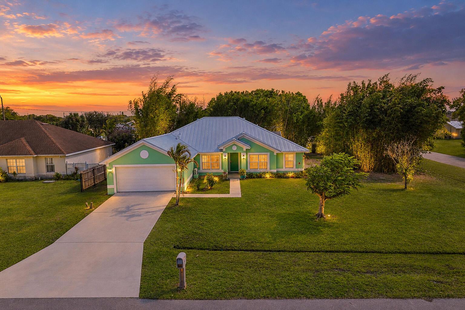 2001 SE Dranson Circle, Port St. Lucie, FL 34952, Port St. Lucie