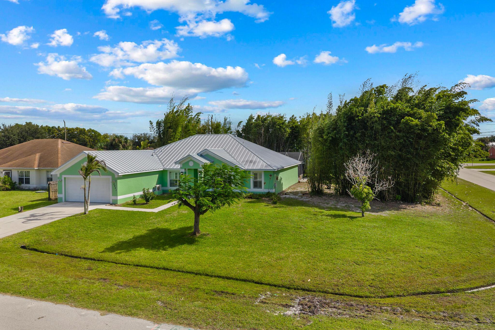 2001 SE Dranson Circle, Port St. Lucie, FL 34952, Port St. Lucie - Photo 3