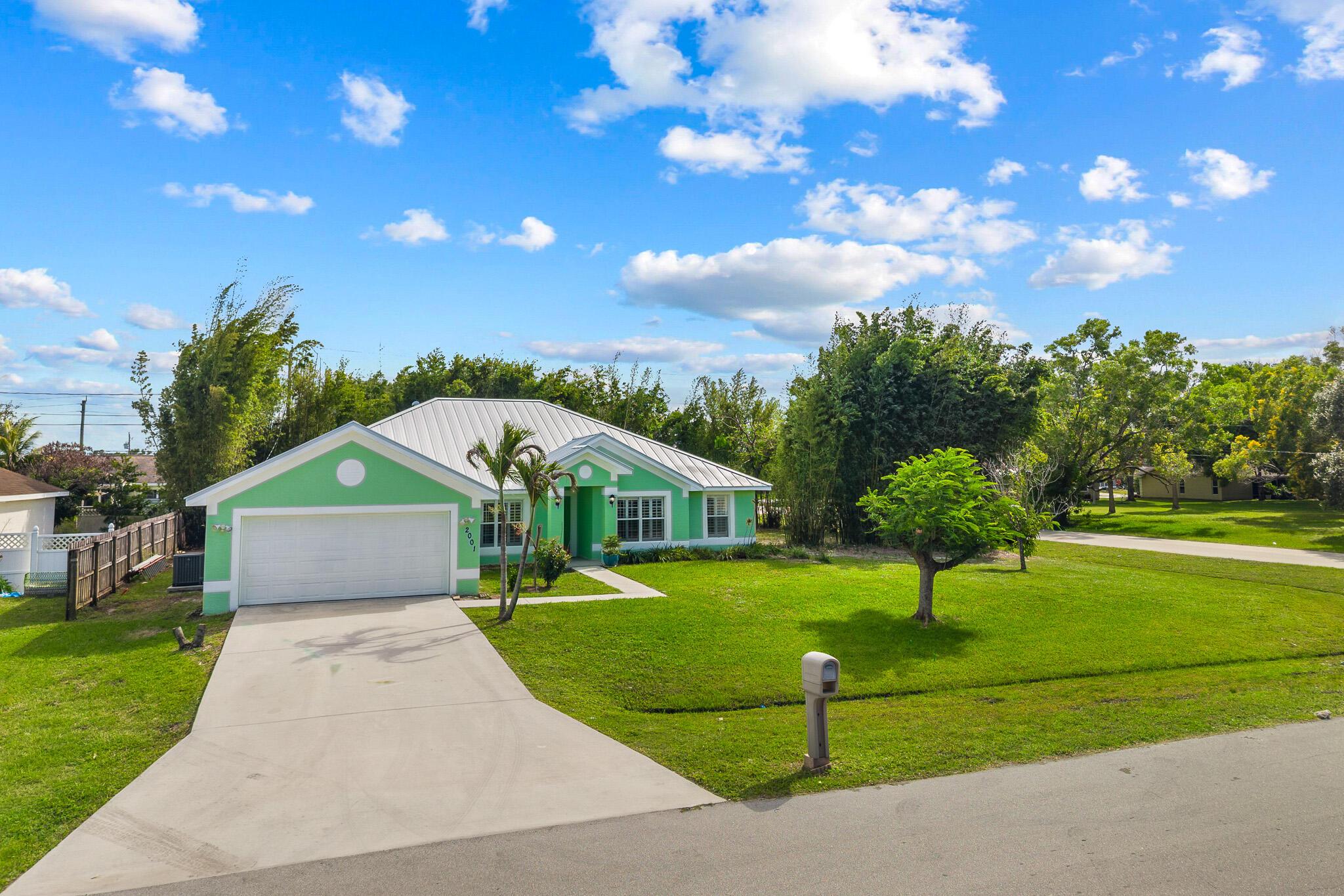 2001 SE Dranson Circle, Port St. Lucie, FL 34952, Port St. Lucie - Photo 4