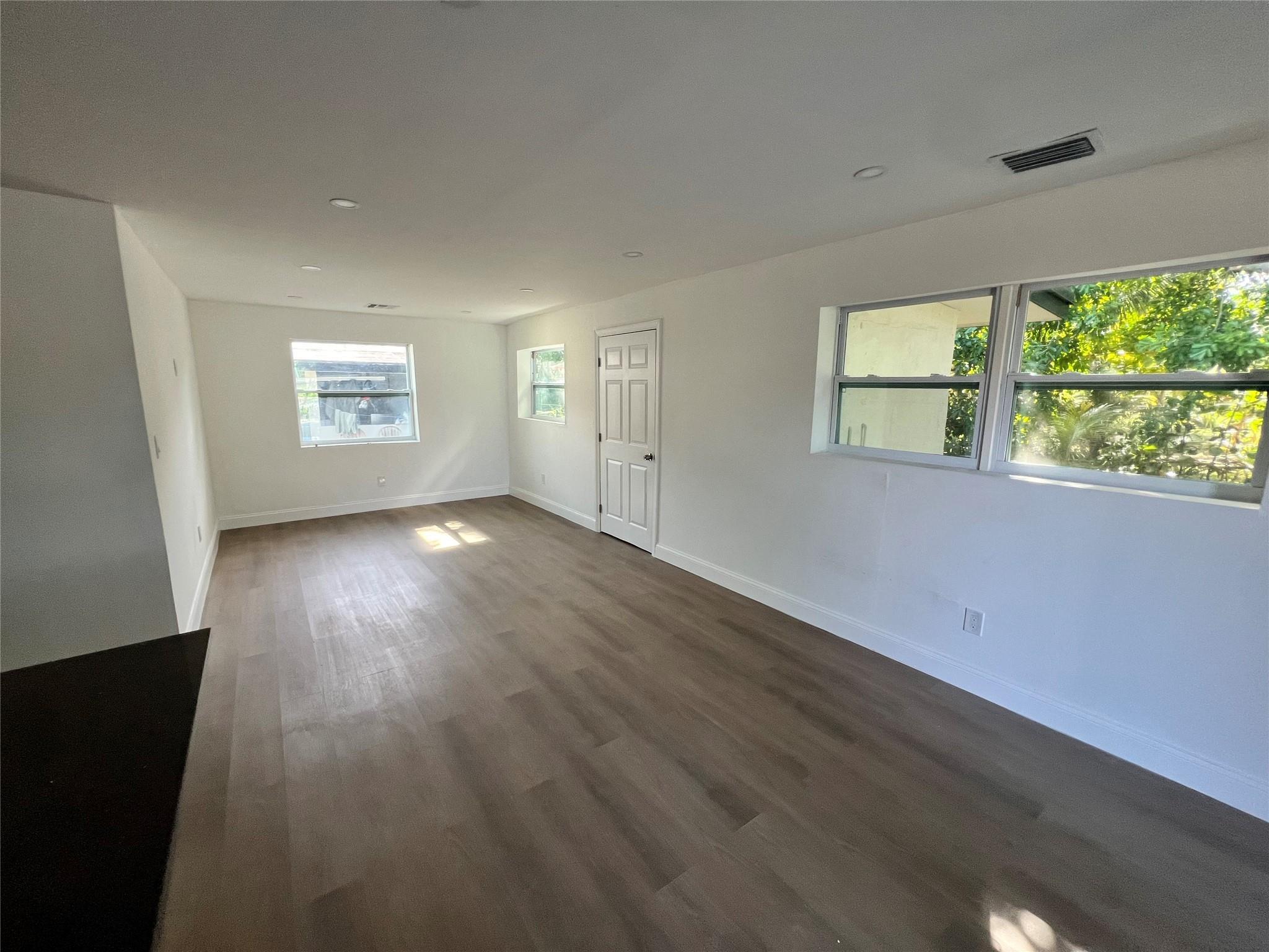 422 SW 4TH Avenue B, Delray Beach, FL 33444, Delray Beach - Photo 5