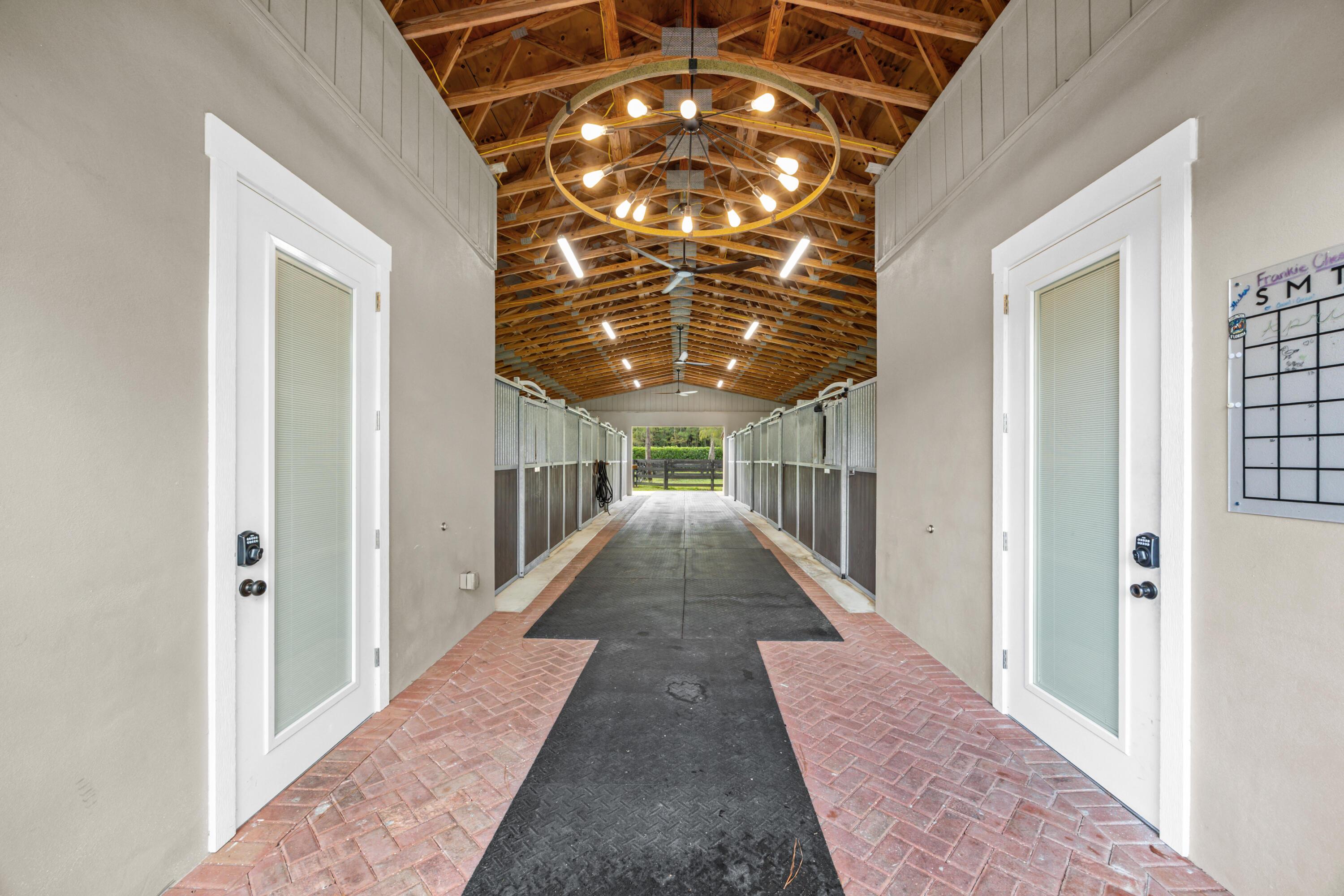 14407 HALTER Road Barn, Wellington, FL 33414, Wellington - Photo 3