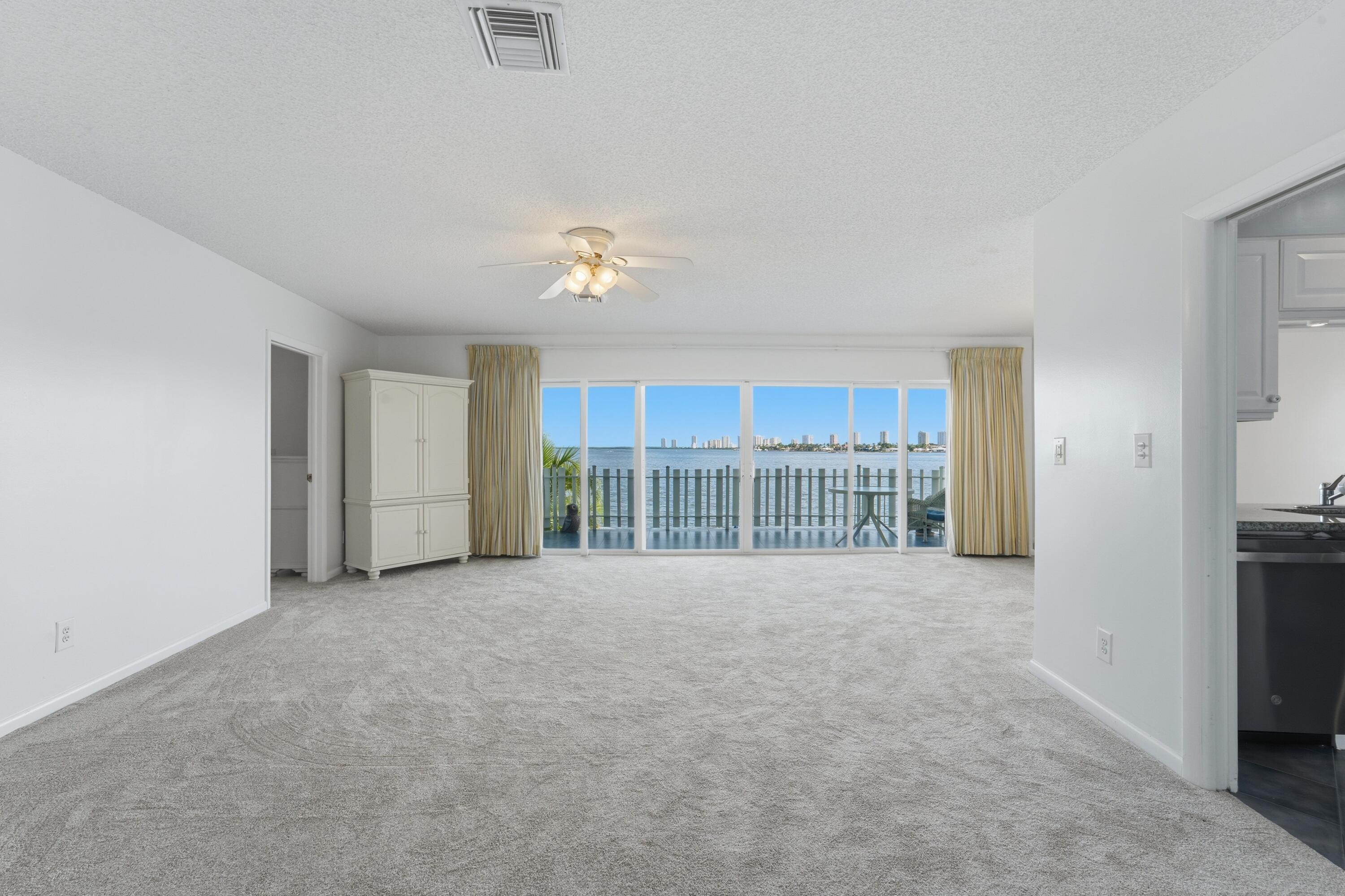 371 Wilma Circle 4, Riviera Beach, FL 33404, Riviera Beach - Photo 5