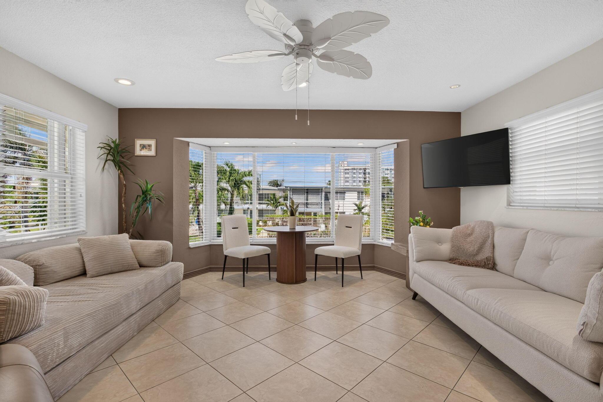 3216 SE 12TH Street 28, Pompano Beach, FL 33062, Pompano Beach - Photo 2
